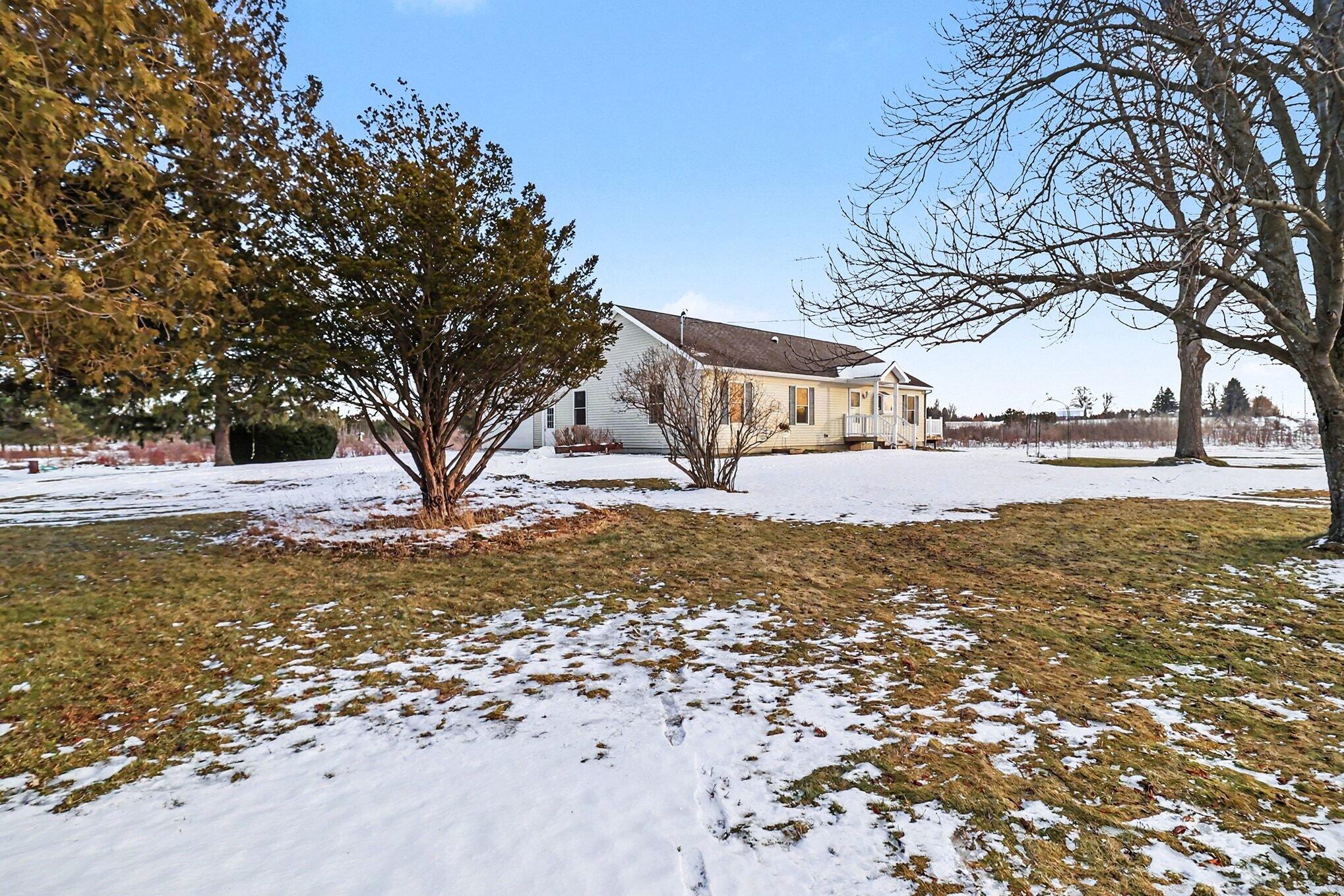 4646 N Anderson Road Ludington MI 49431