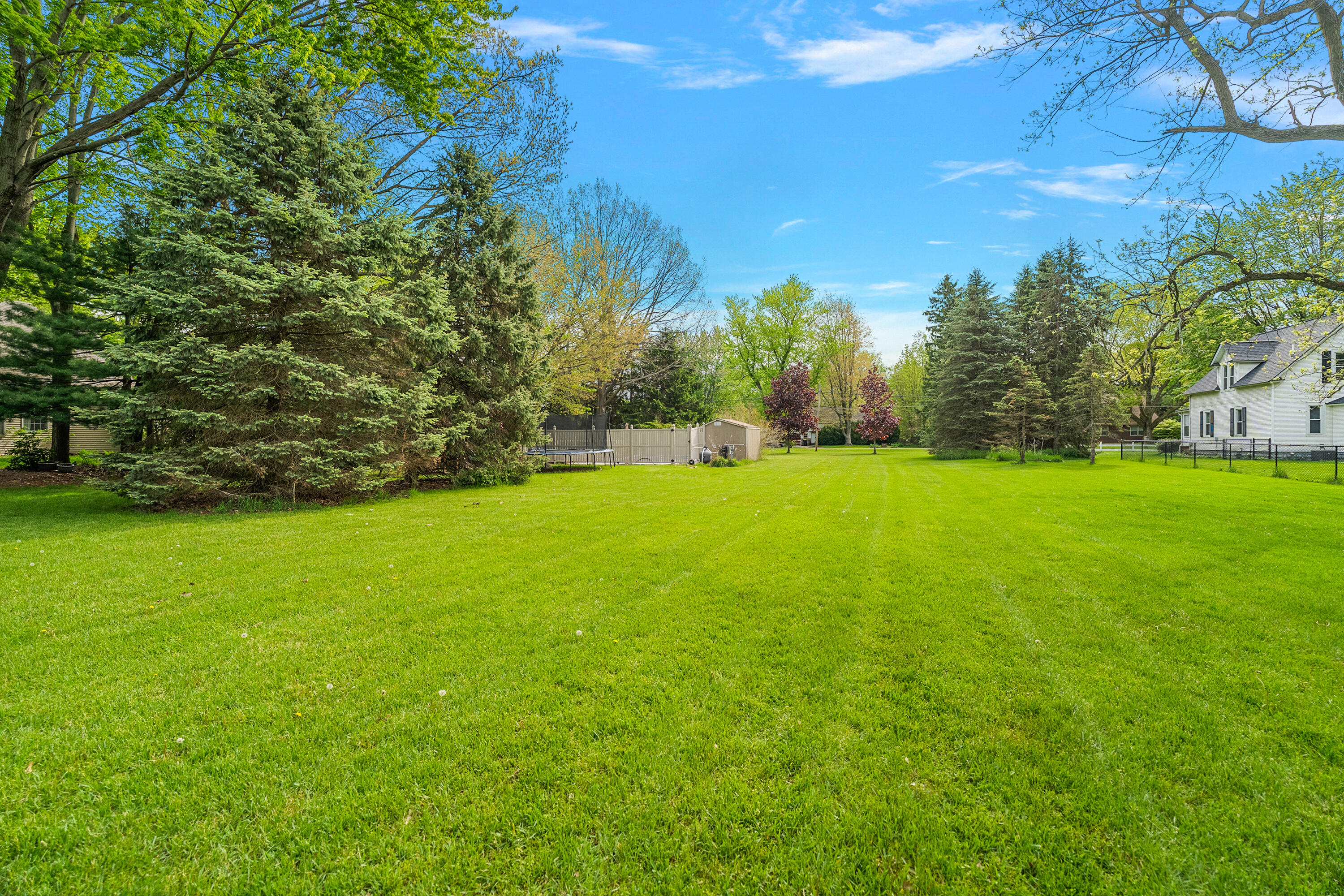 2110 Wooded Way Stevensville MI 49127