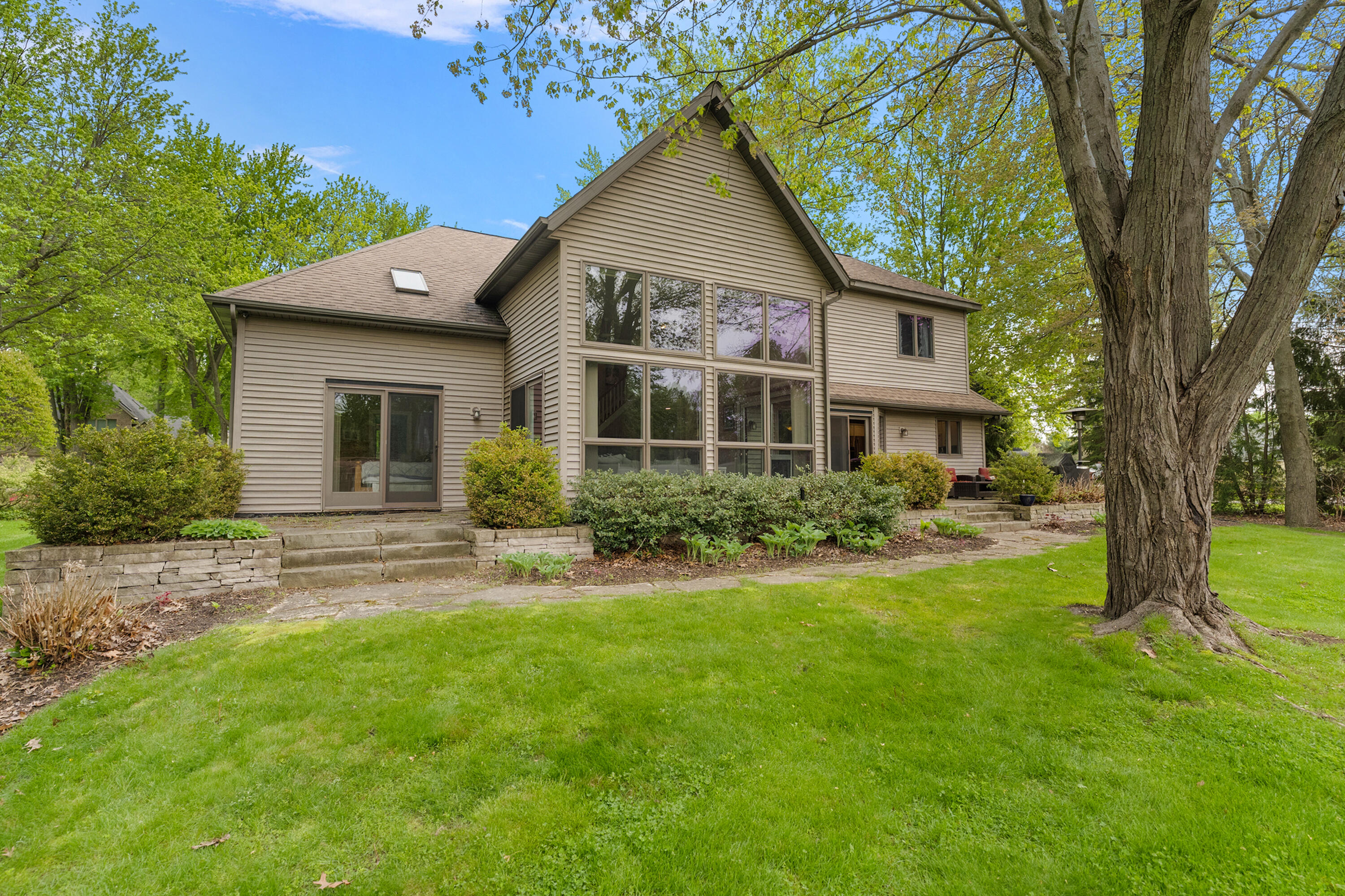 2110 Wooded Way Stevensville MI 49127