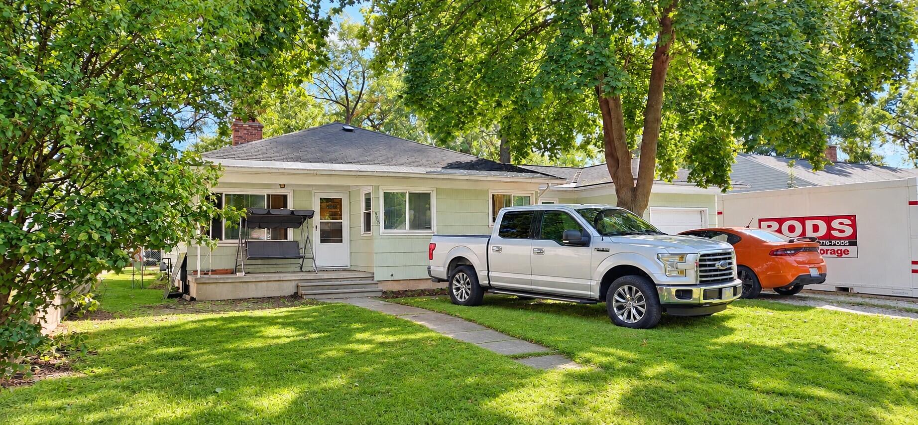 936 Clark Street Muskegon MI 49442