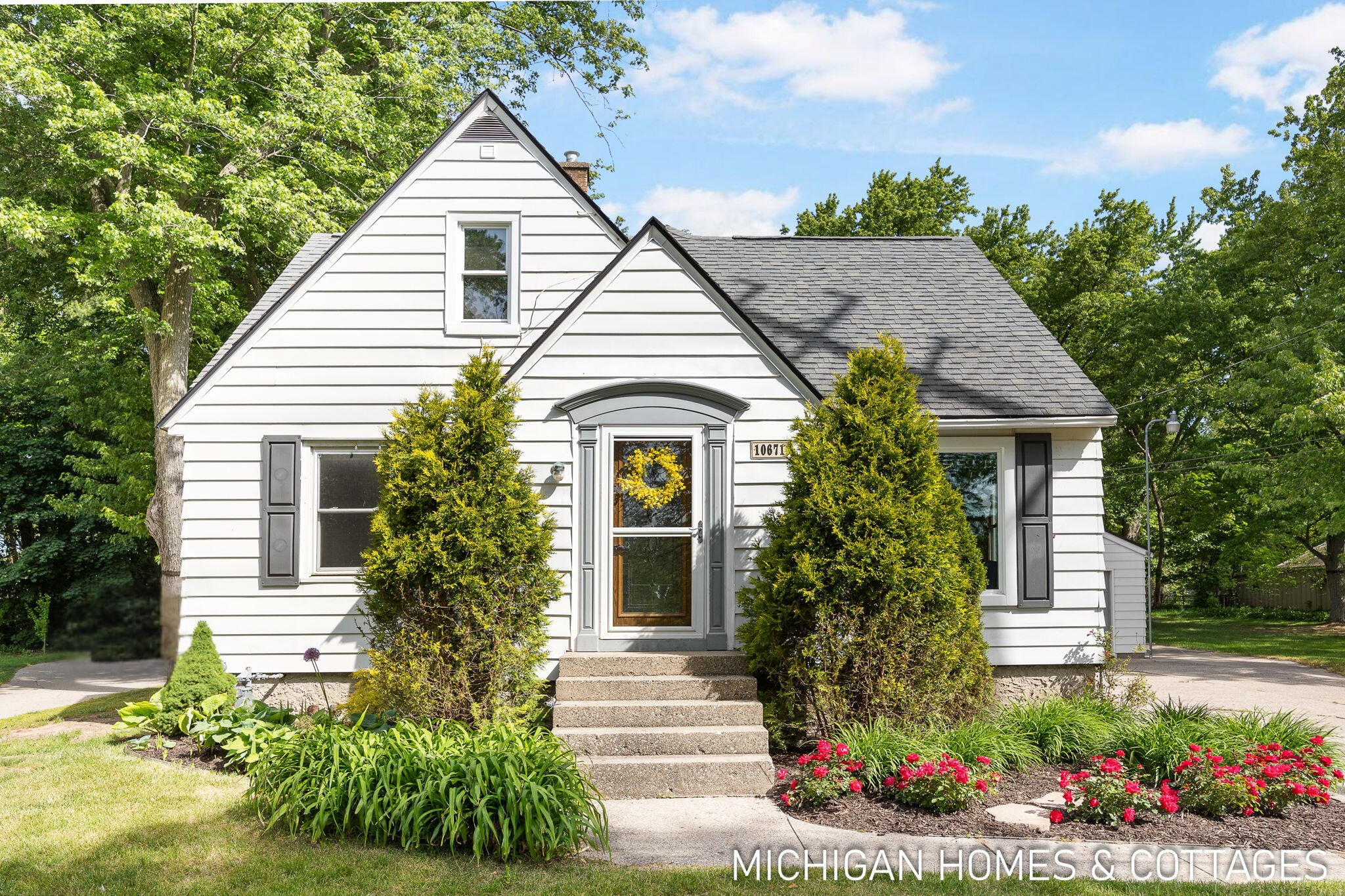 10671 Chicago Drive Zeeland MI 49464