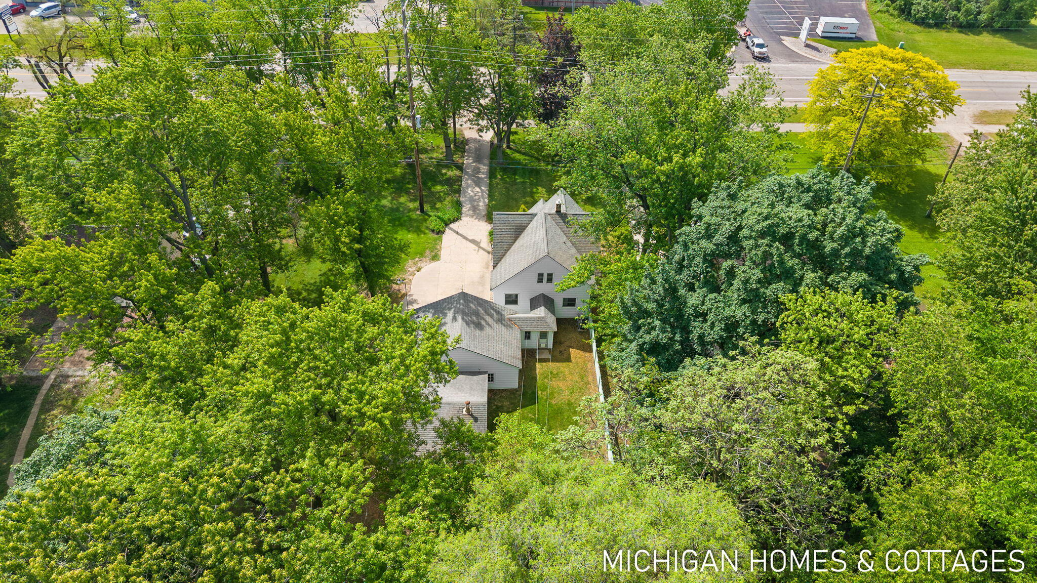 10671 Chicago Drive Zeeland MI 49464