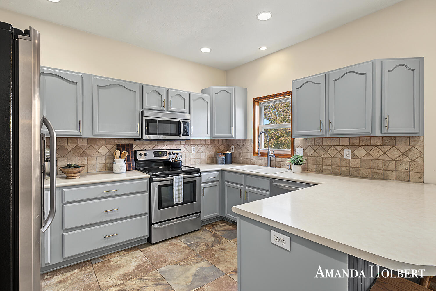 7841 Cidermill Drive SE Grand Rapids MI 49508