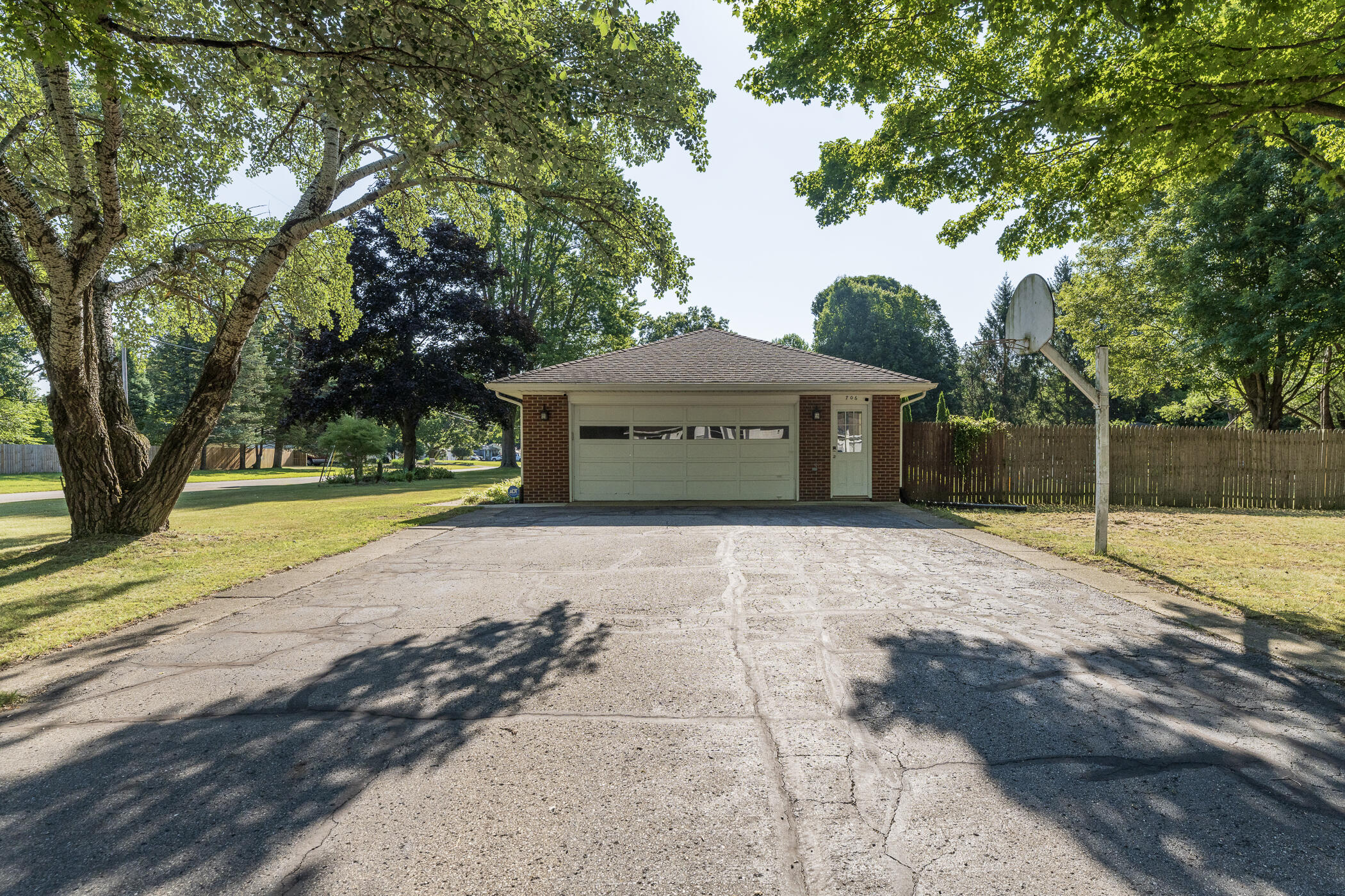 706 Karendale Avenue Portage MI 49002