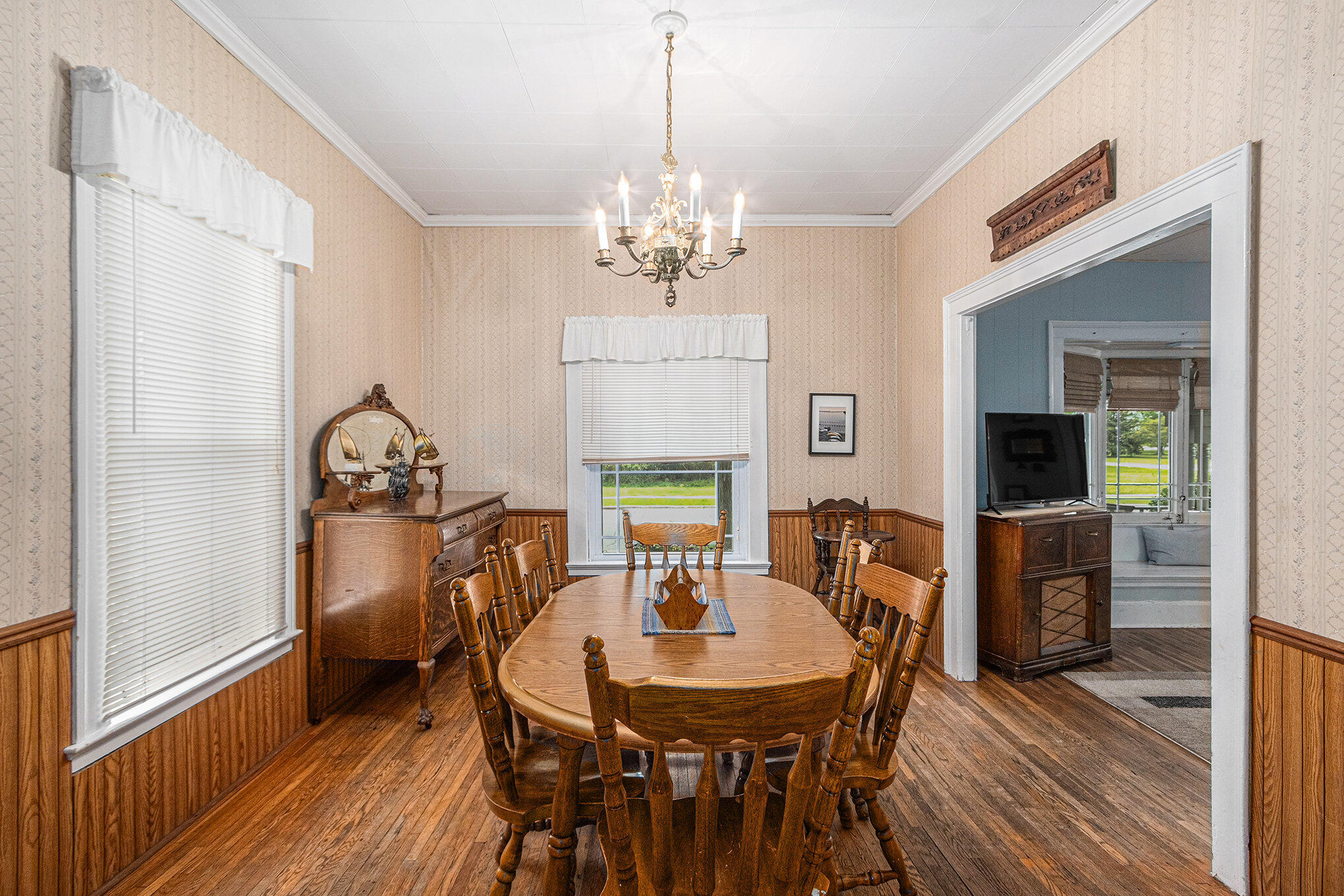 706 W Loomis Street Ludington MI 49431