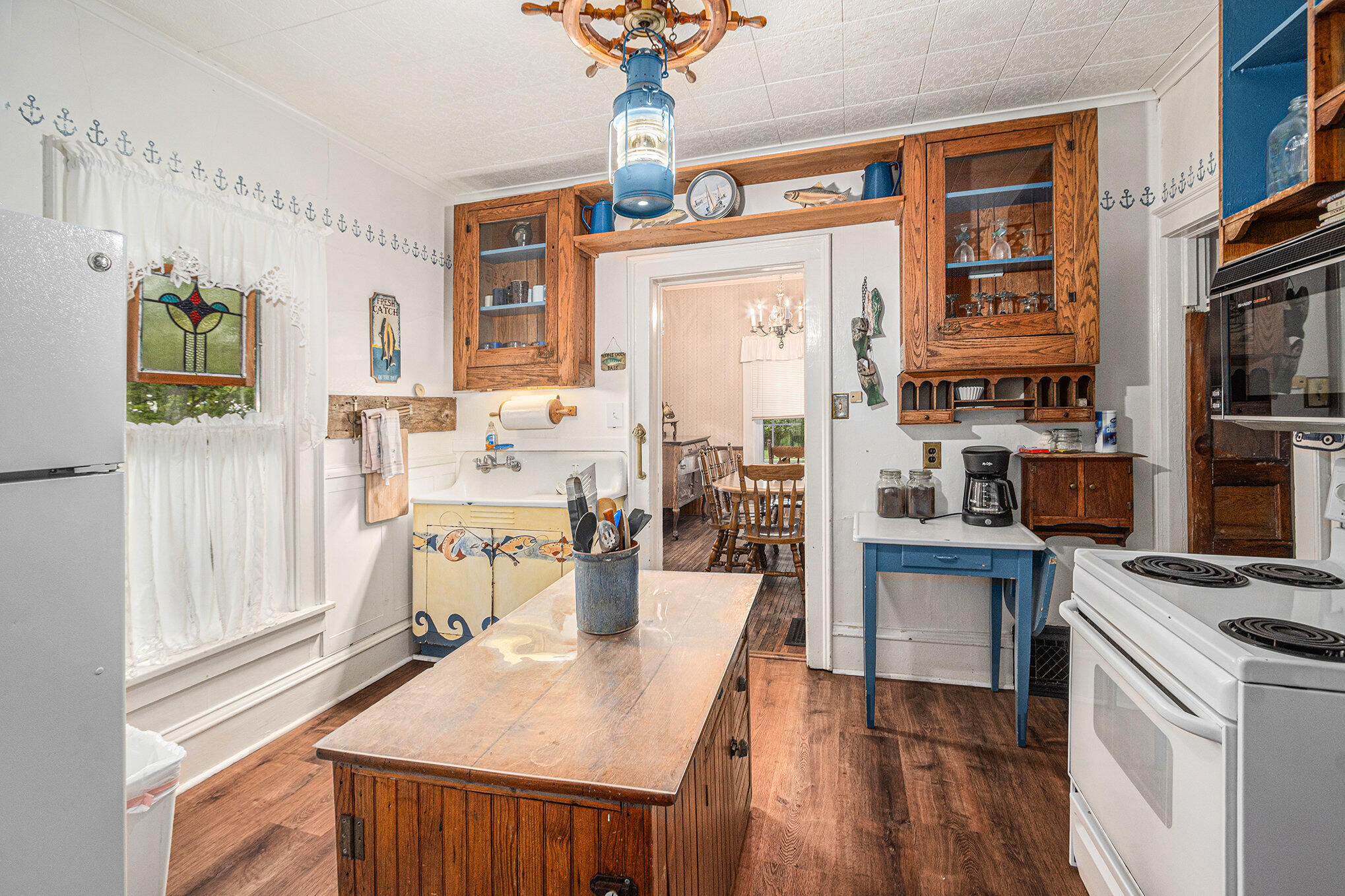 706 W Loomis Street Ludington MI 49431