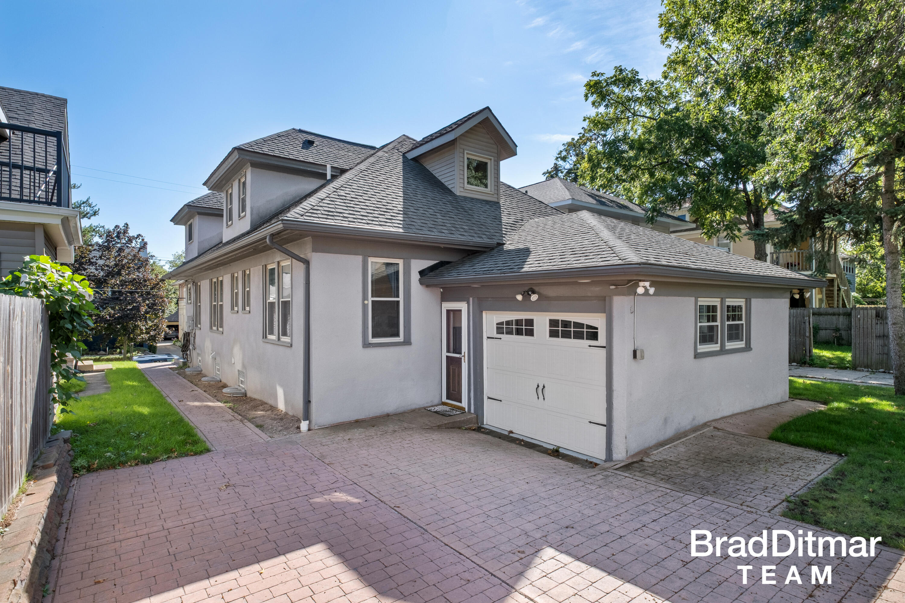 423 Rosewood Avenue SE East Grand Rapids MI 49506
