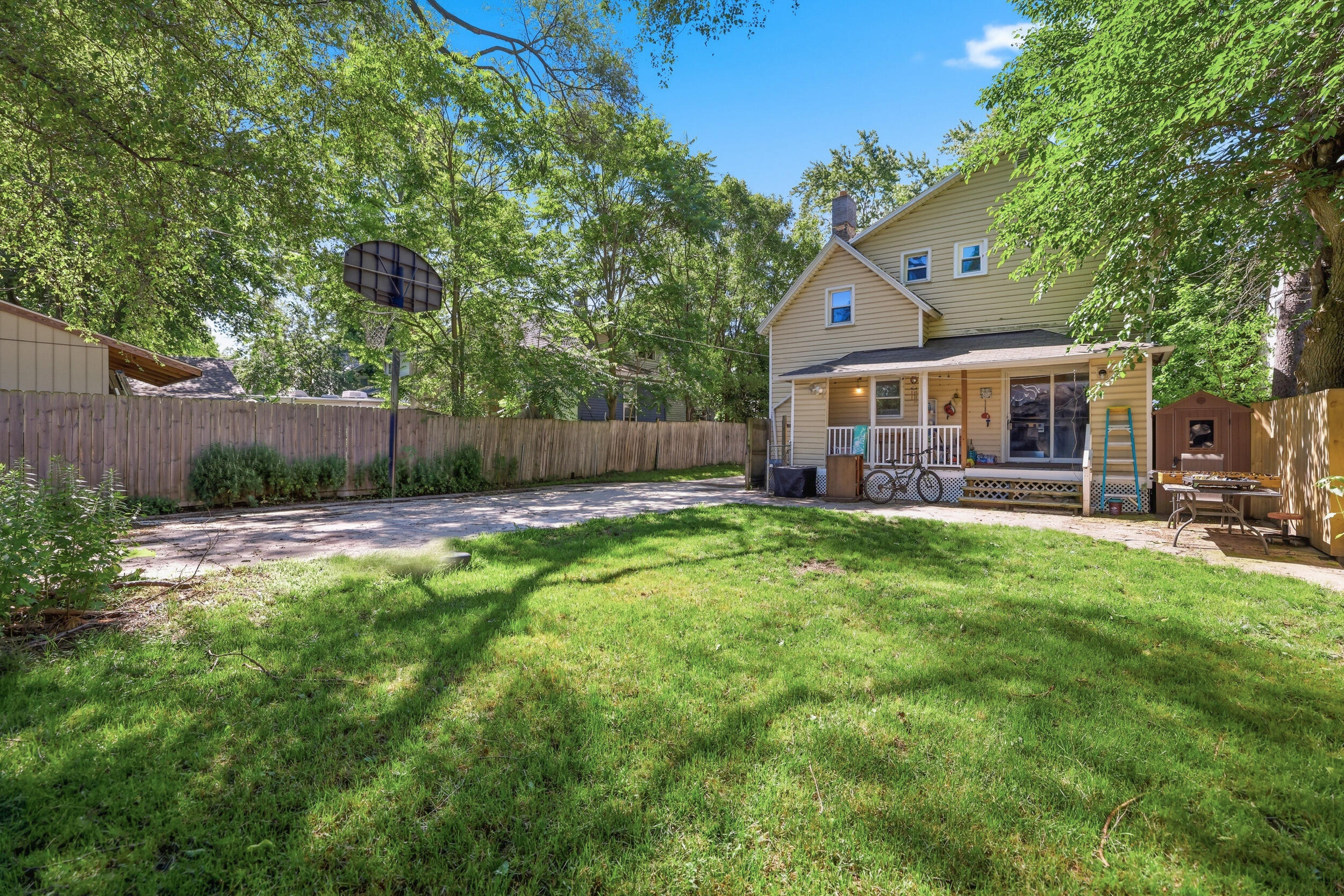 317 Brown Street SE Grand Rapids MI 49507