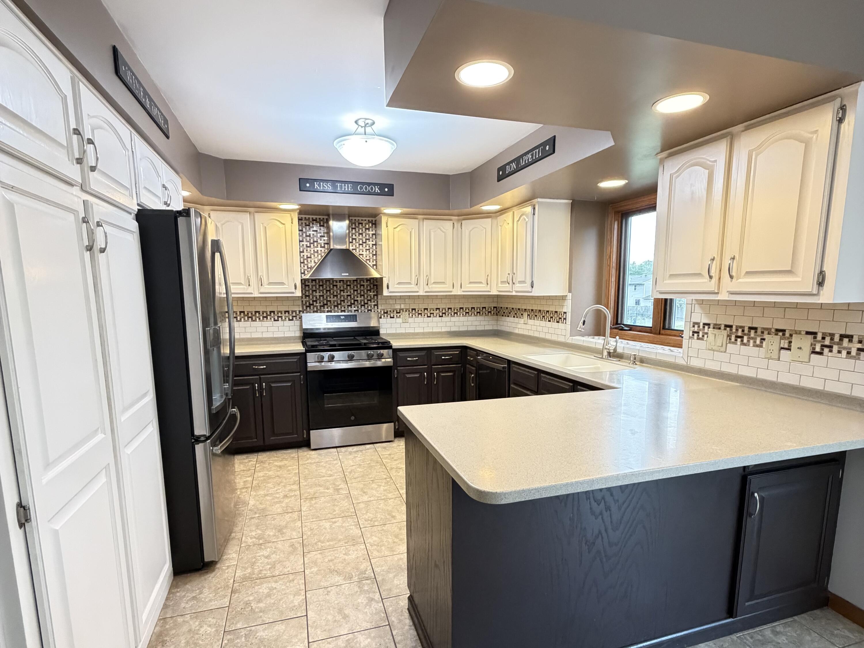 2547 Moerland Drive NW Grand Rapids MI 49504