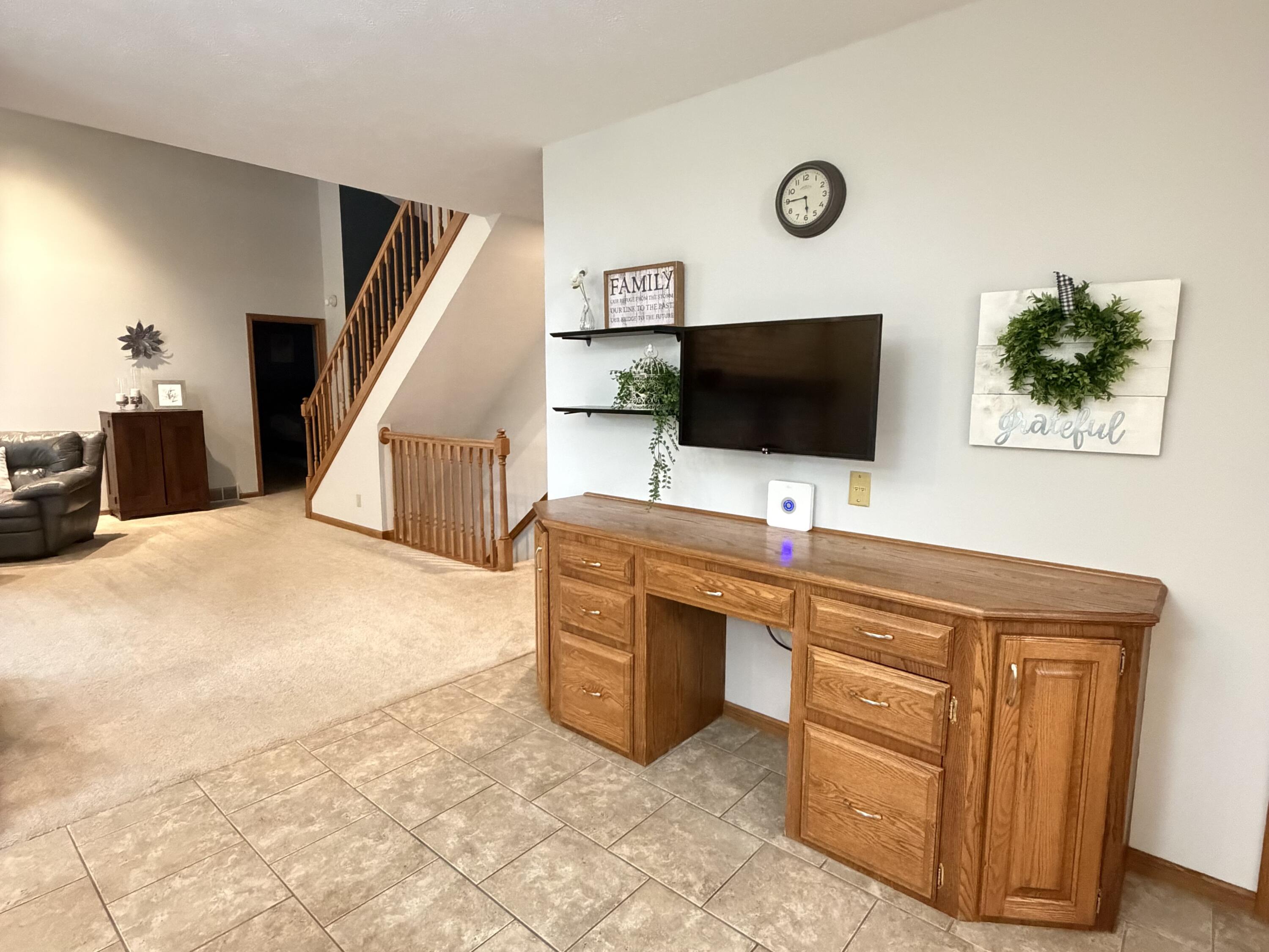 2547 Moerland Drive NW Grand Rapids MI 49504