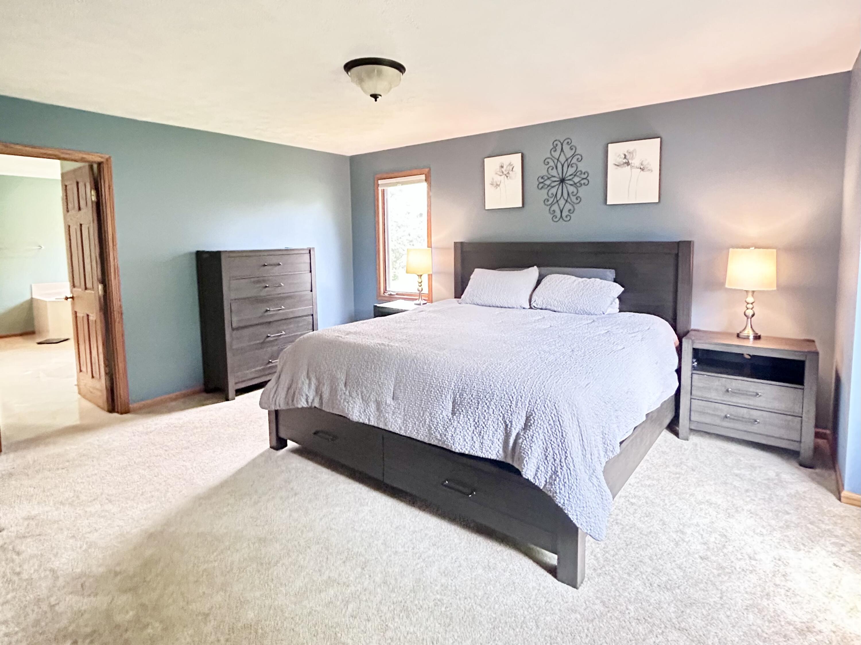 2547 Moerland Drive NW Grand Rapids MI 49504