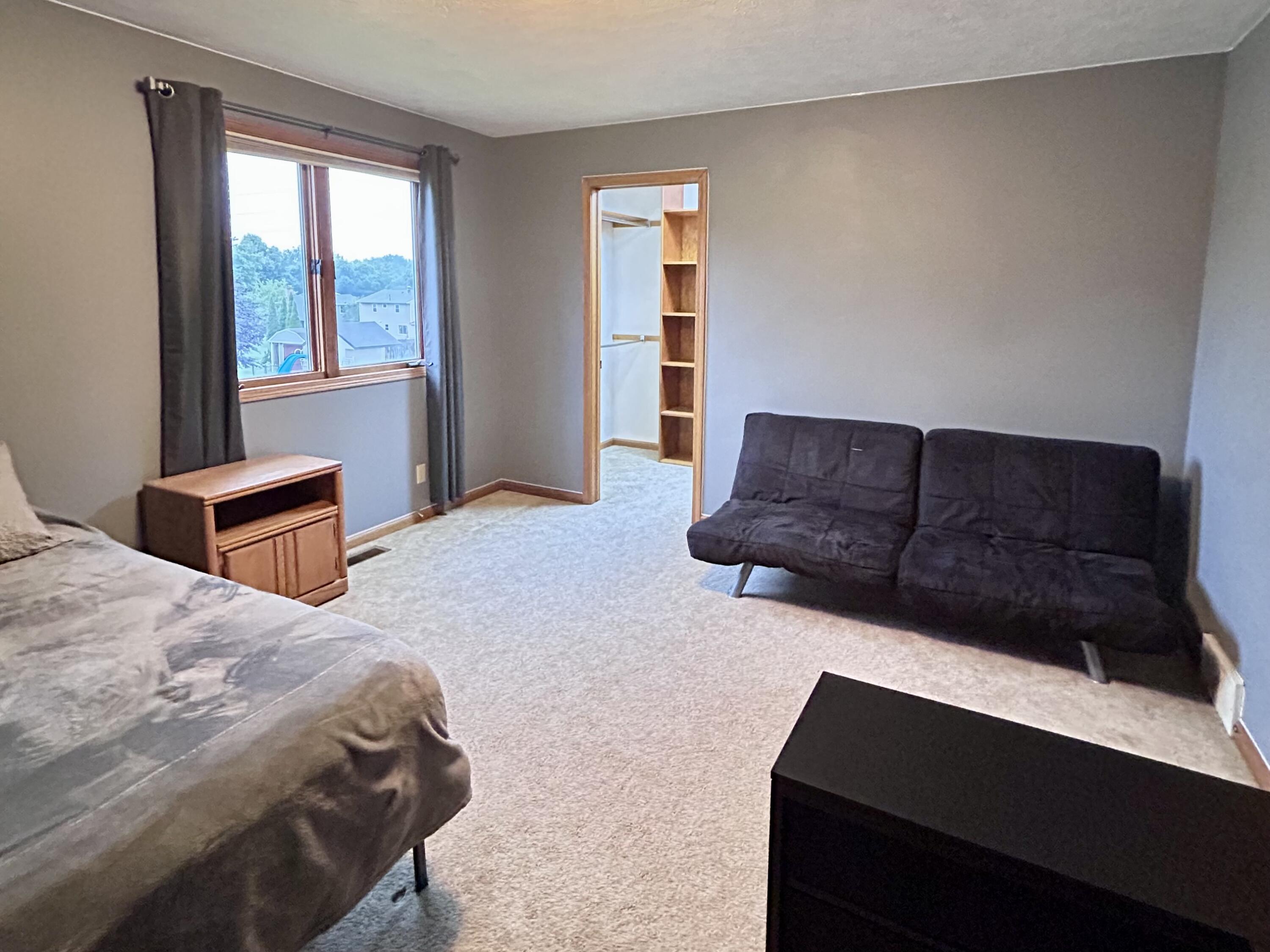 2547 Moerland Drive NW Grand Rapids MI 49504