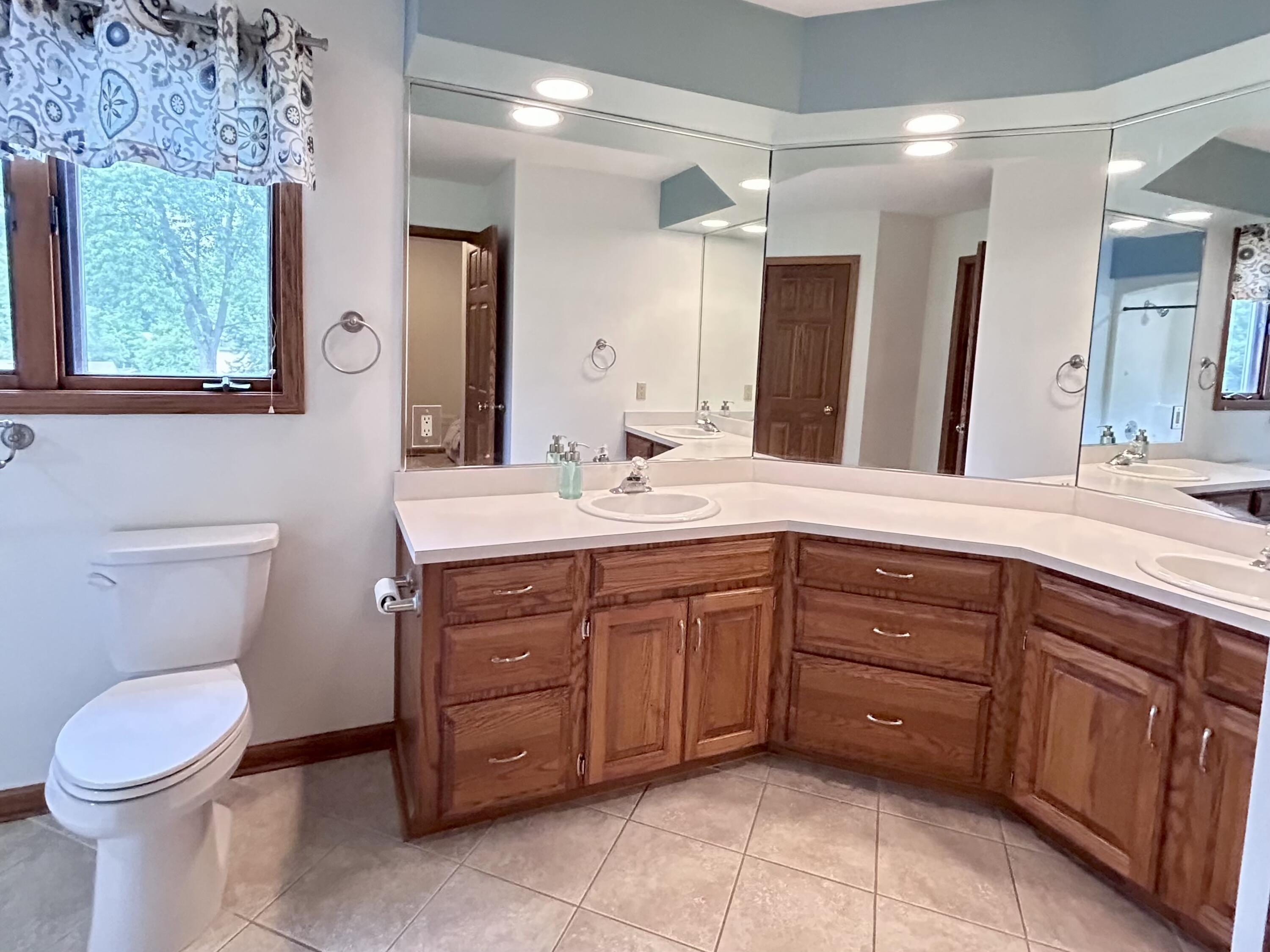 2547 Moerland Drive NW Grand Rapids MI 49504