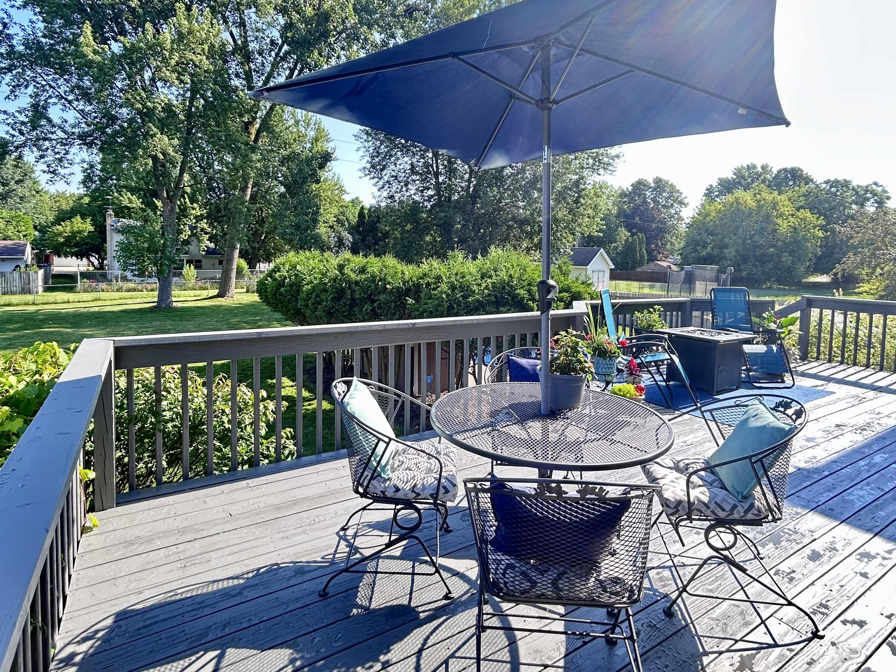 2547 Moerland Drive NW Grand Rapids MI 49504