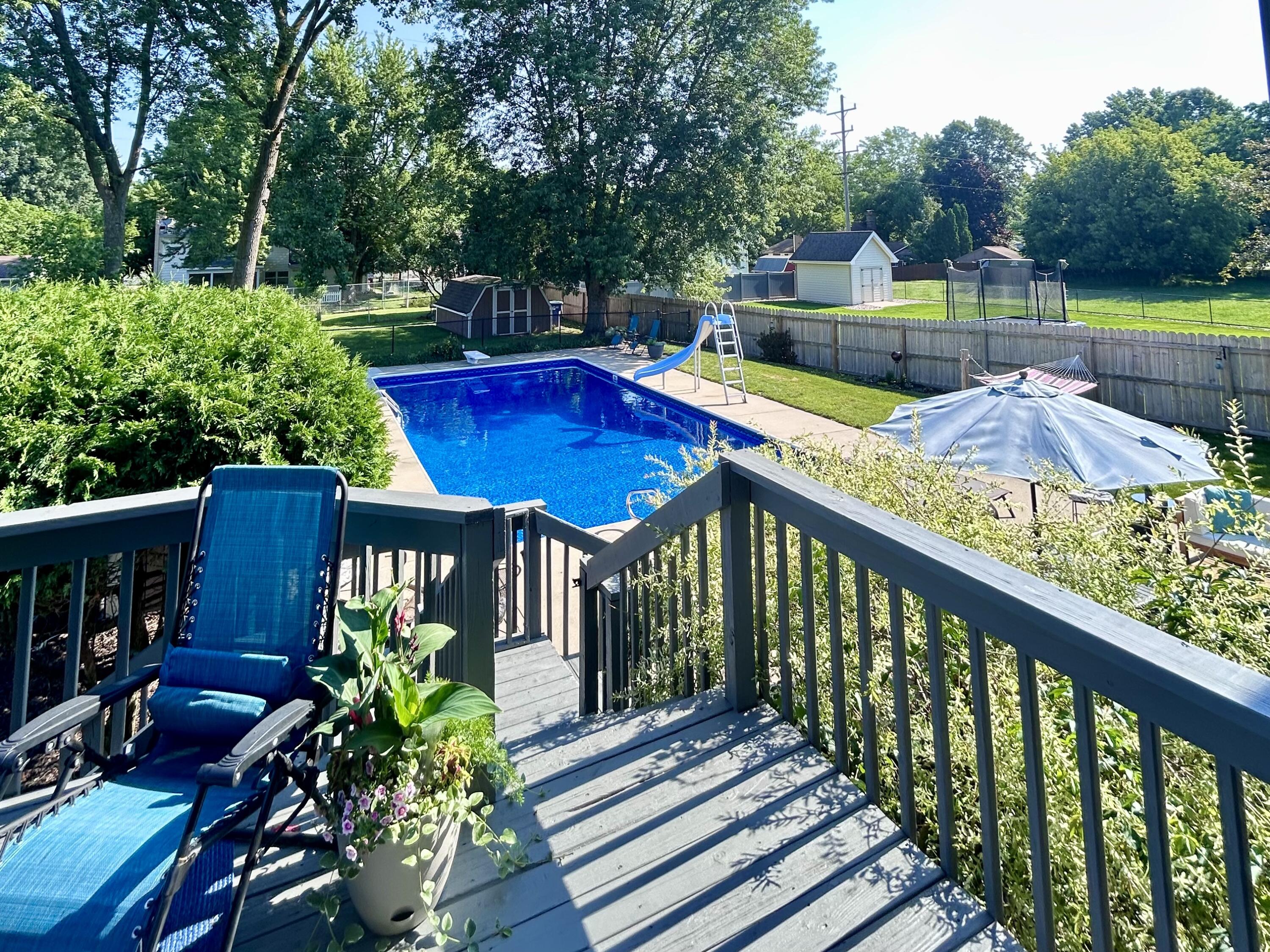 2547 Moerland Drive NW Grand Rapids MI 49504