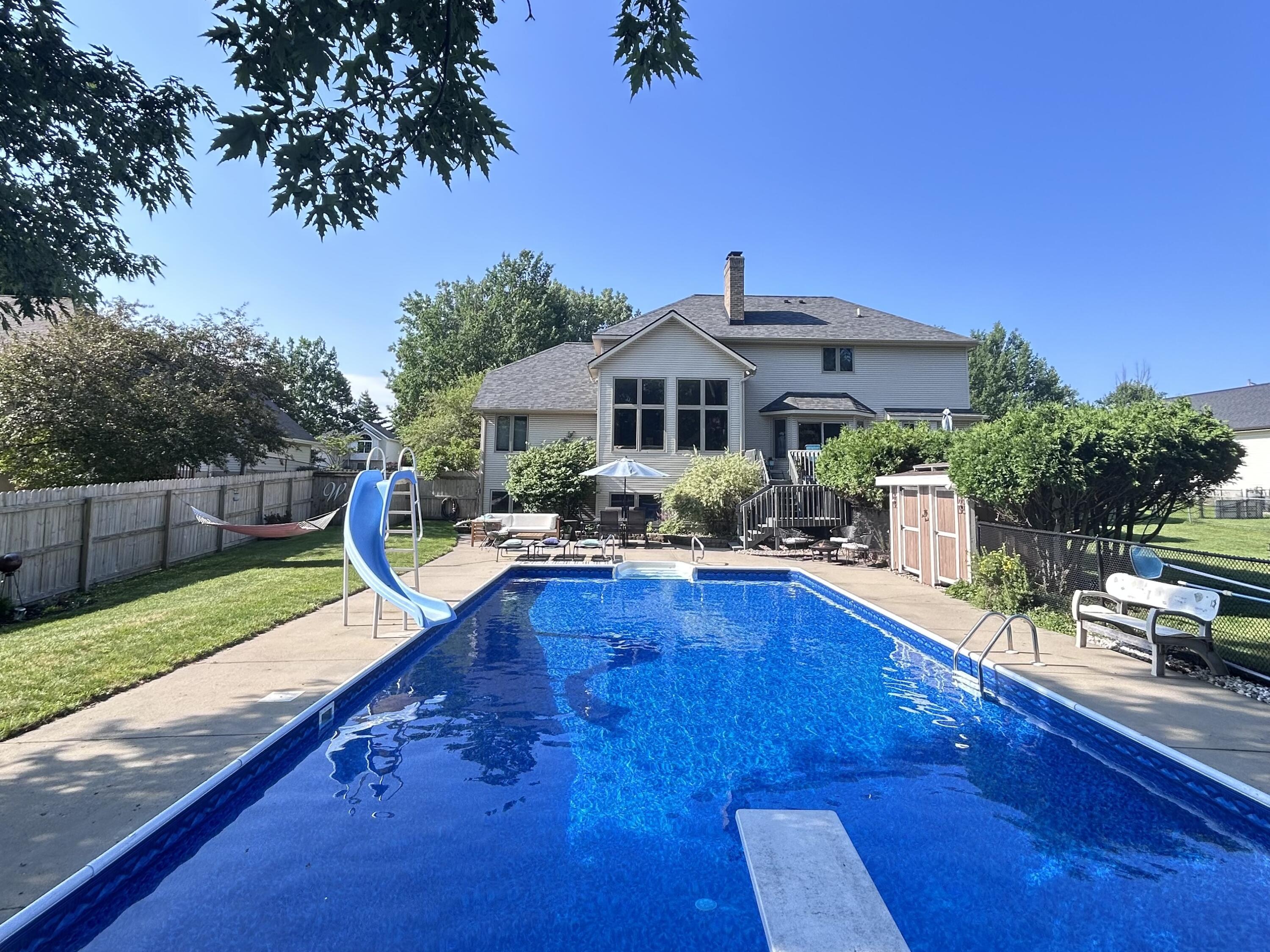 2547 Moerland Drive NW Grand Rapids MI 49504