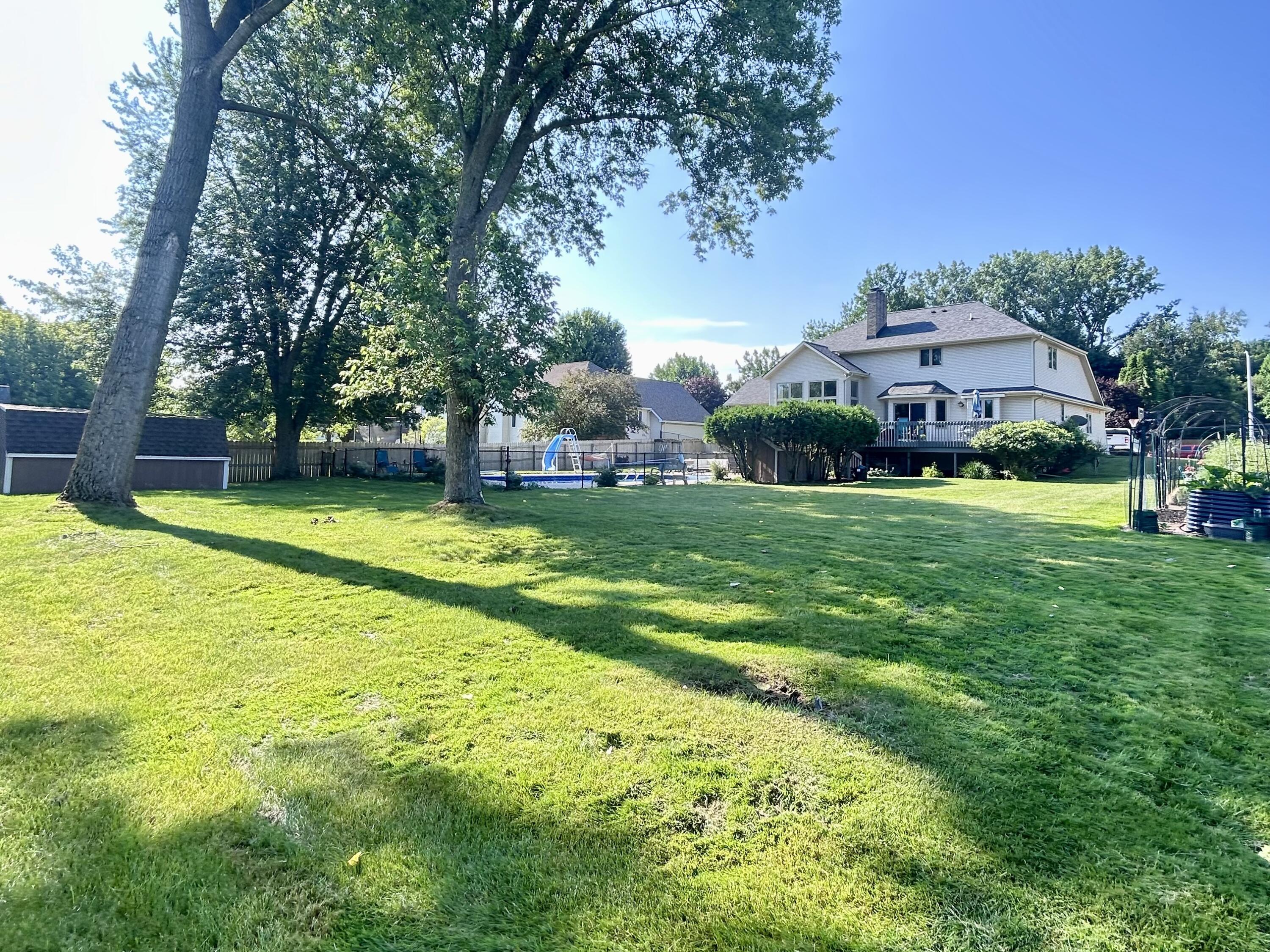 2547 Moerland Drive NW Grand Rapids MI 49504