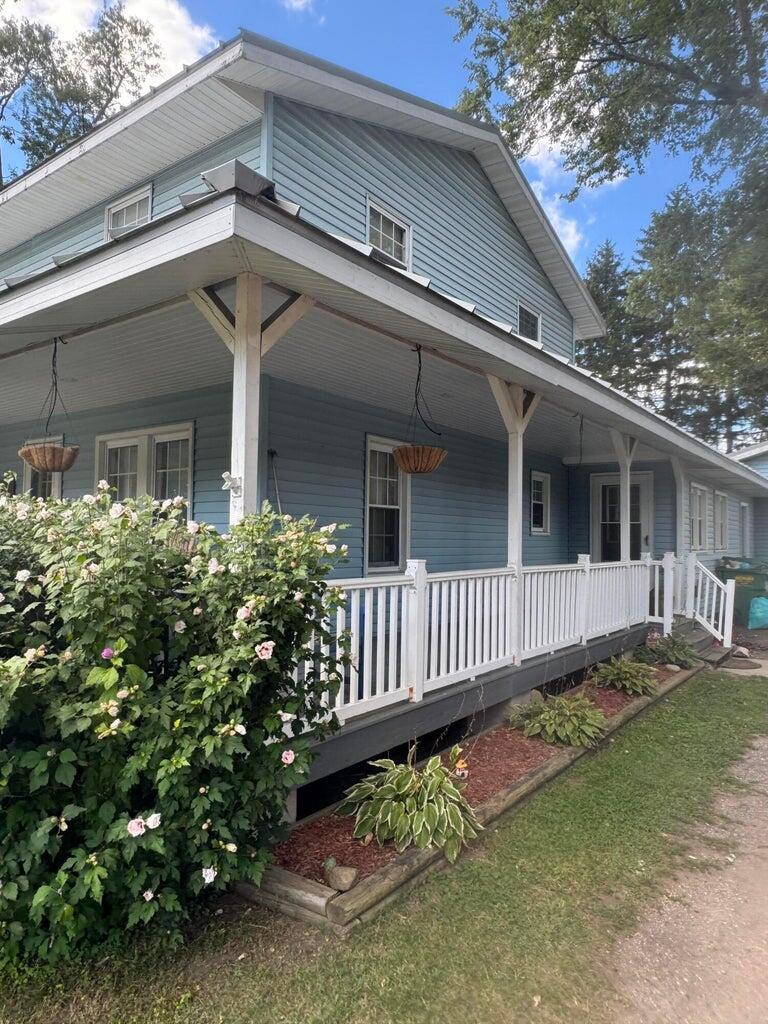 2561 Lake Shore Drive Niles MI 49120