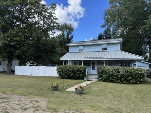 2561 Lake Shore Drive Niles MI 49120