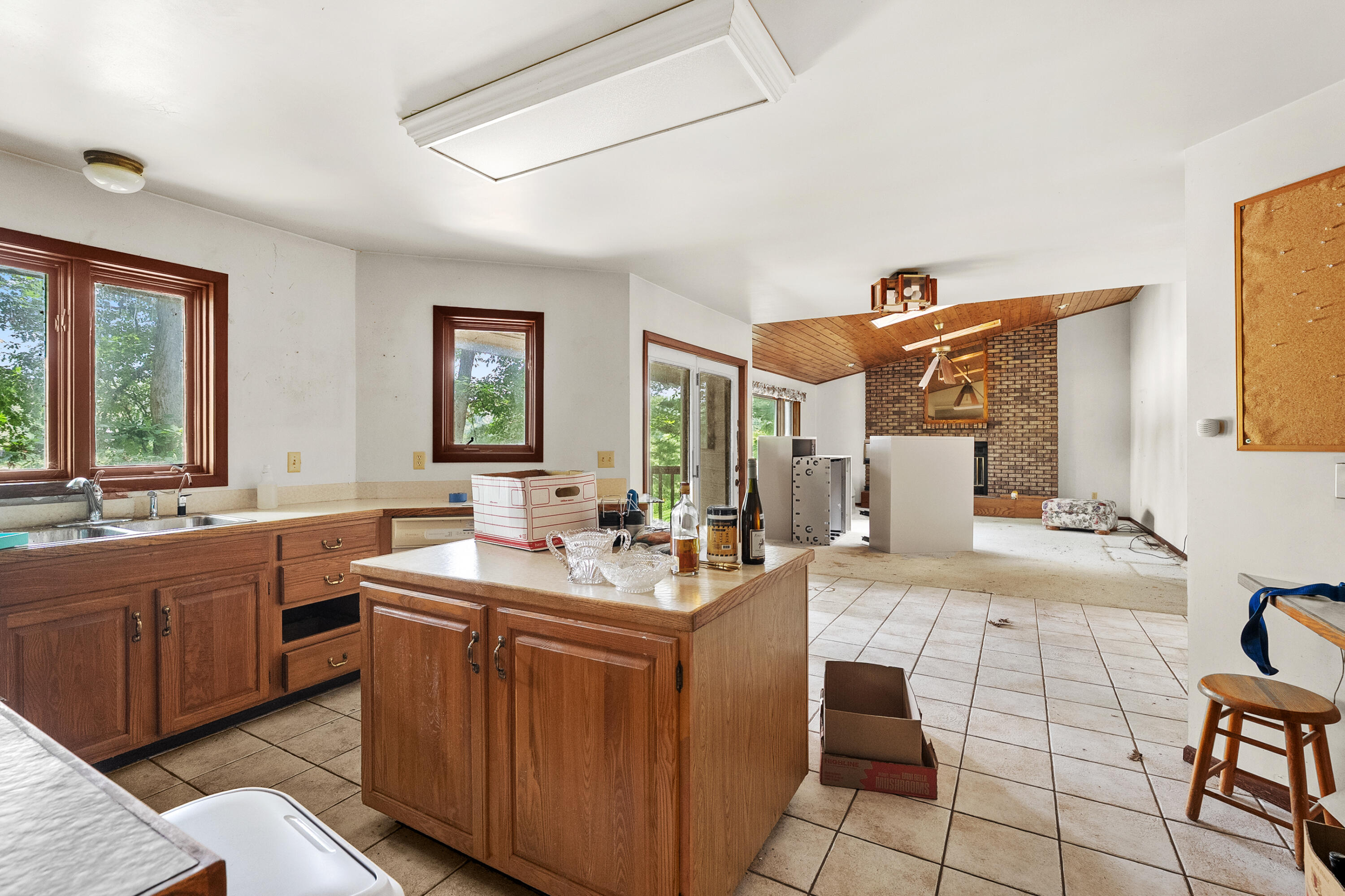 9856 Oak Forest Circle Kalamazoo MI 49009