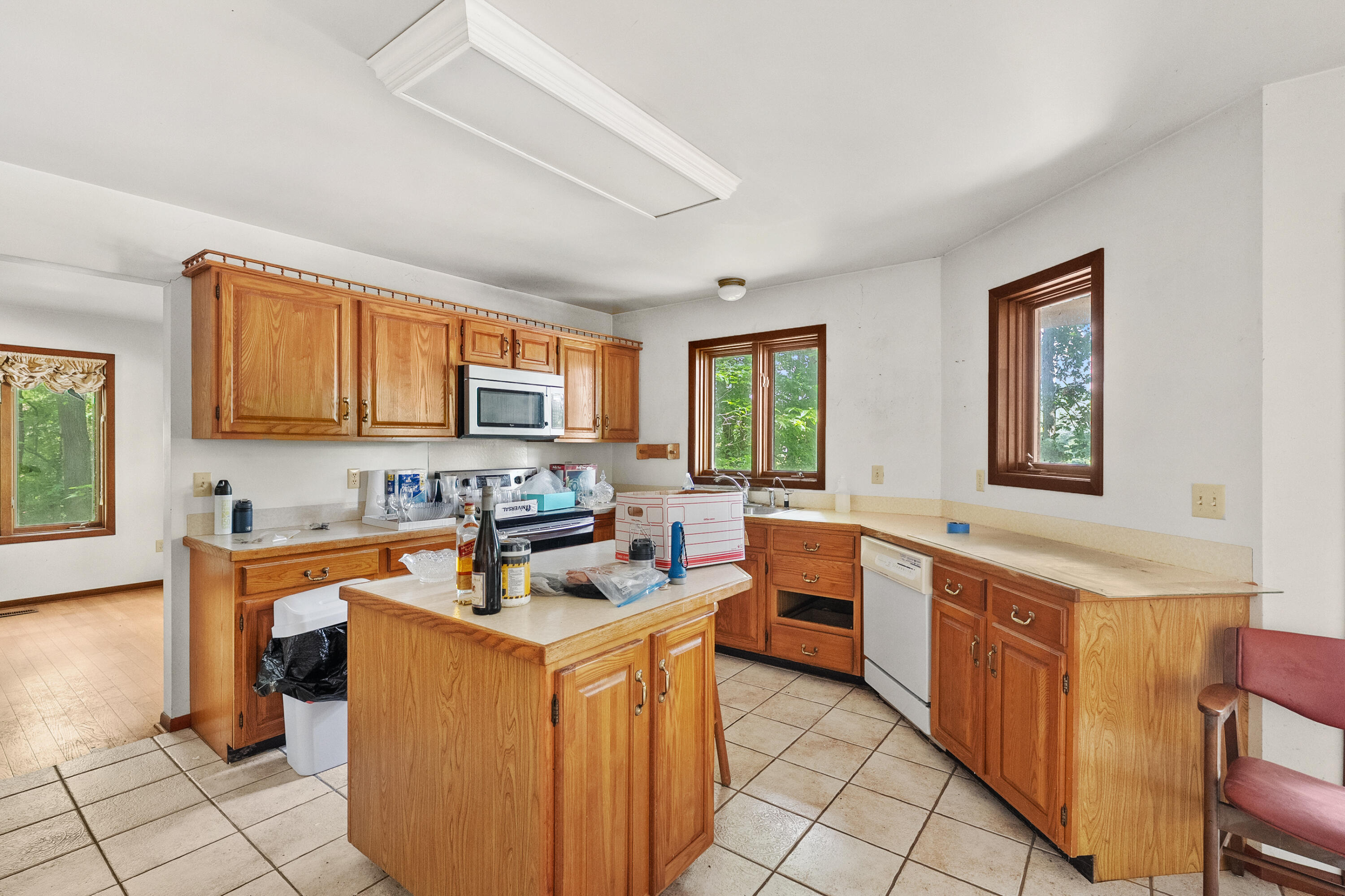 9856 Oak Forest Circle Kalamazoo MI 49009