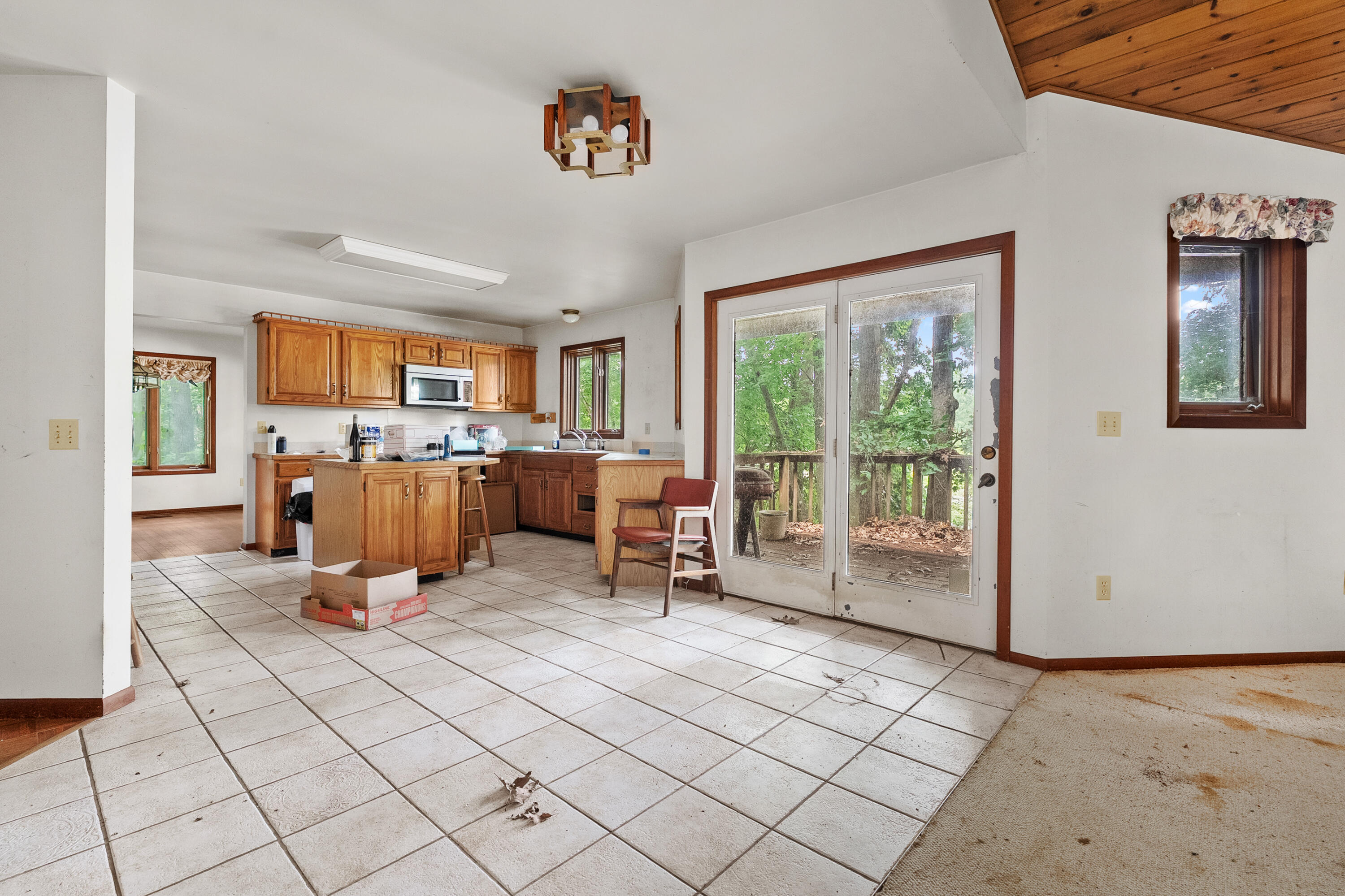 9856 Oak Forest Circle Kalamazoo MI 49009