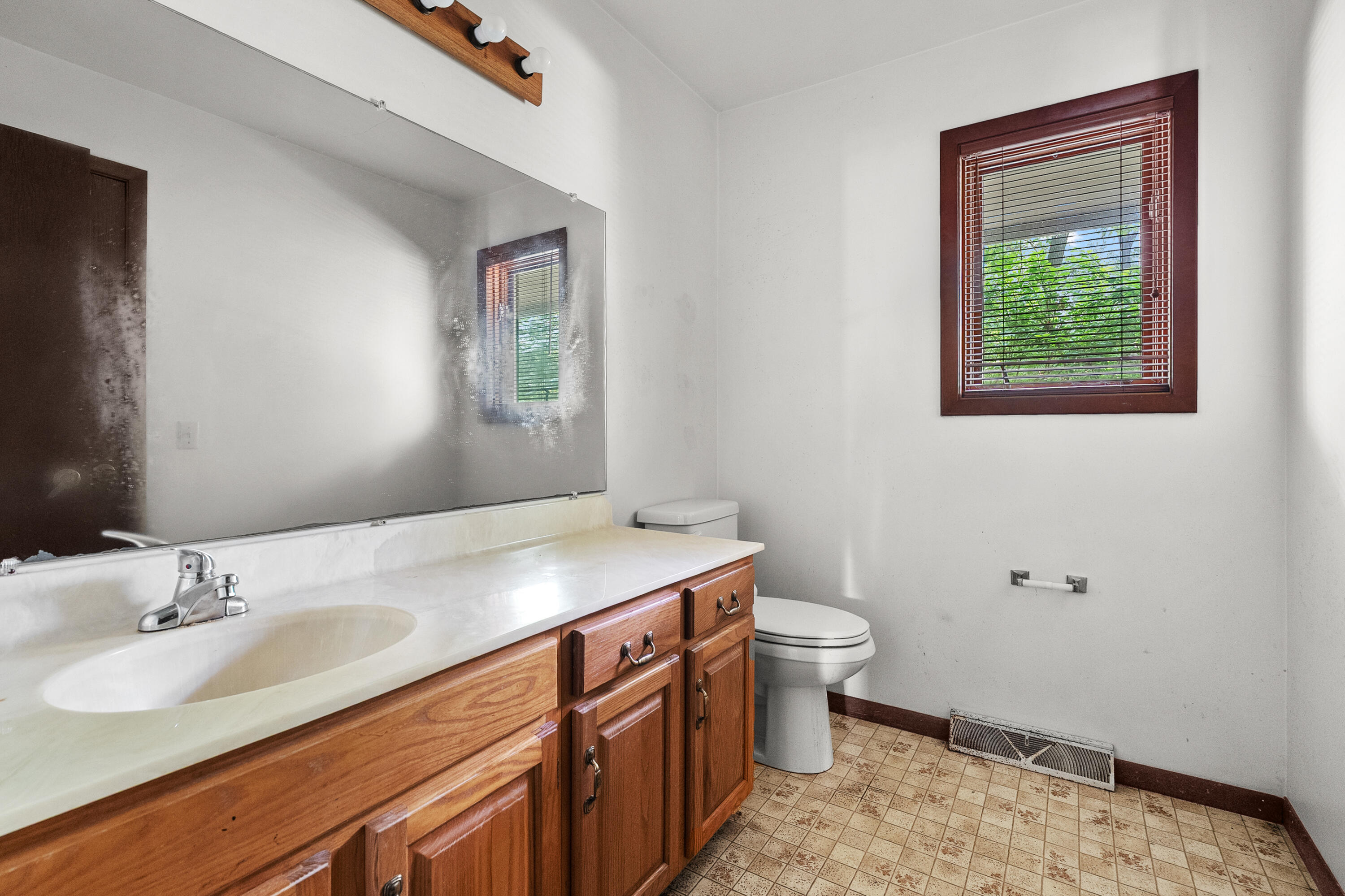 9856 Oak Forest Circle Kalamazoo MI 49009
