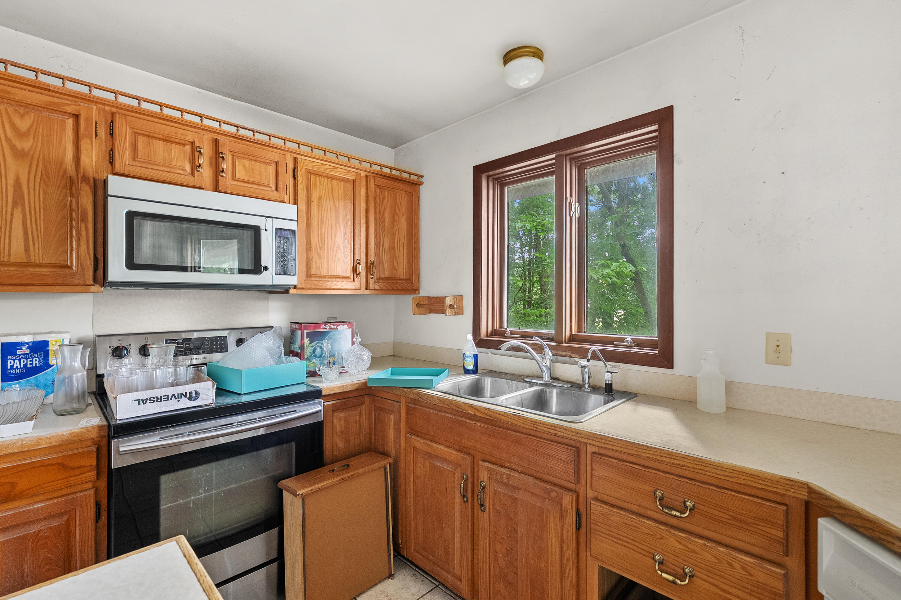 9856 Oak Forest Circle Kalamazoo MI 49009