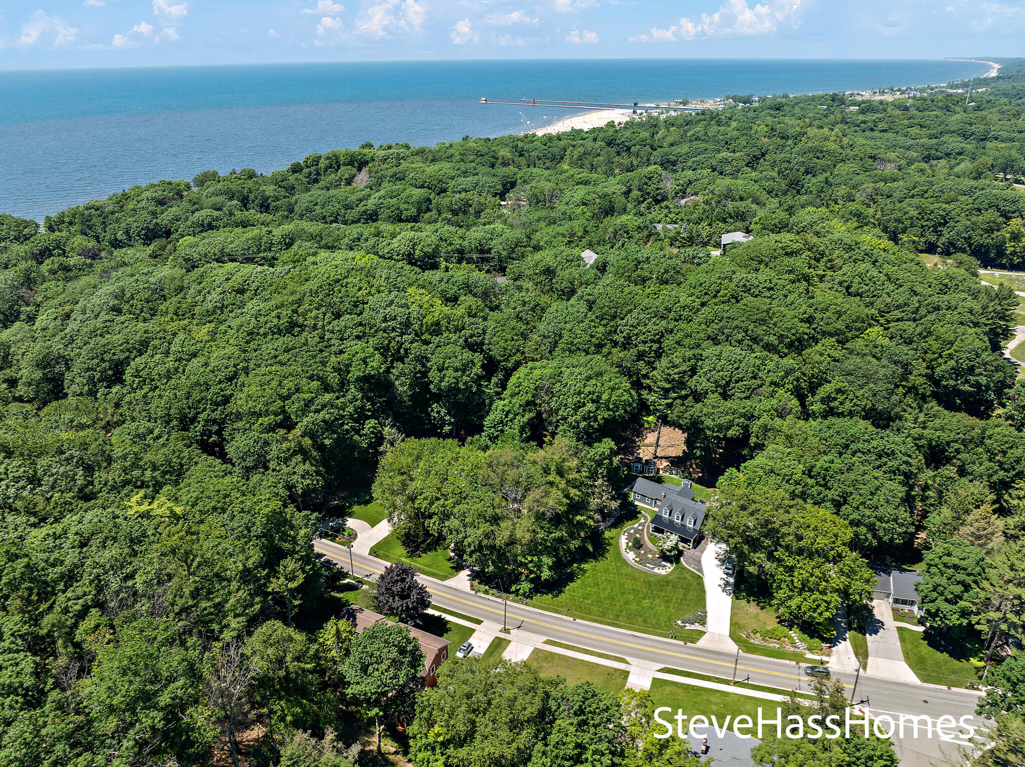 186 Grand Avenue Grand Haven MI 49417
