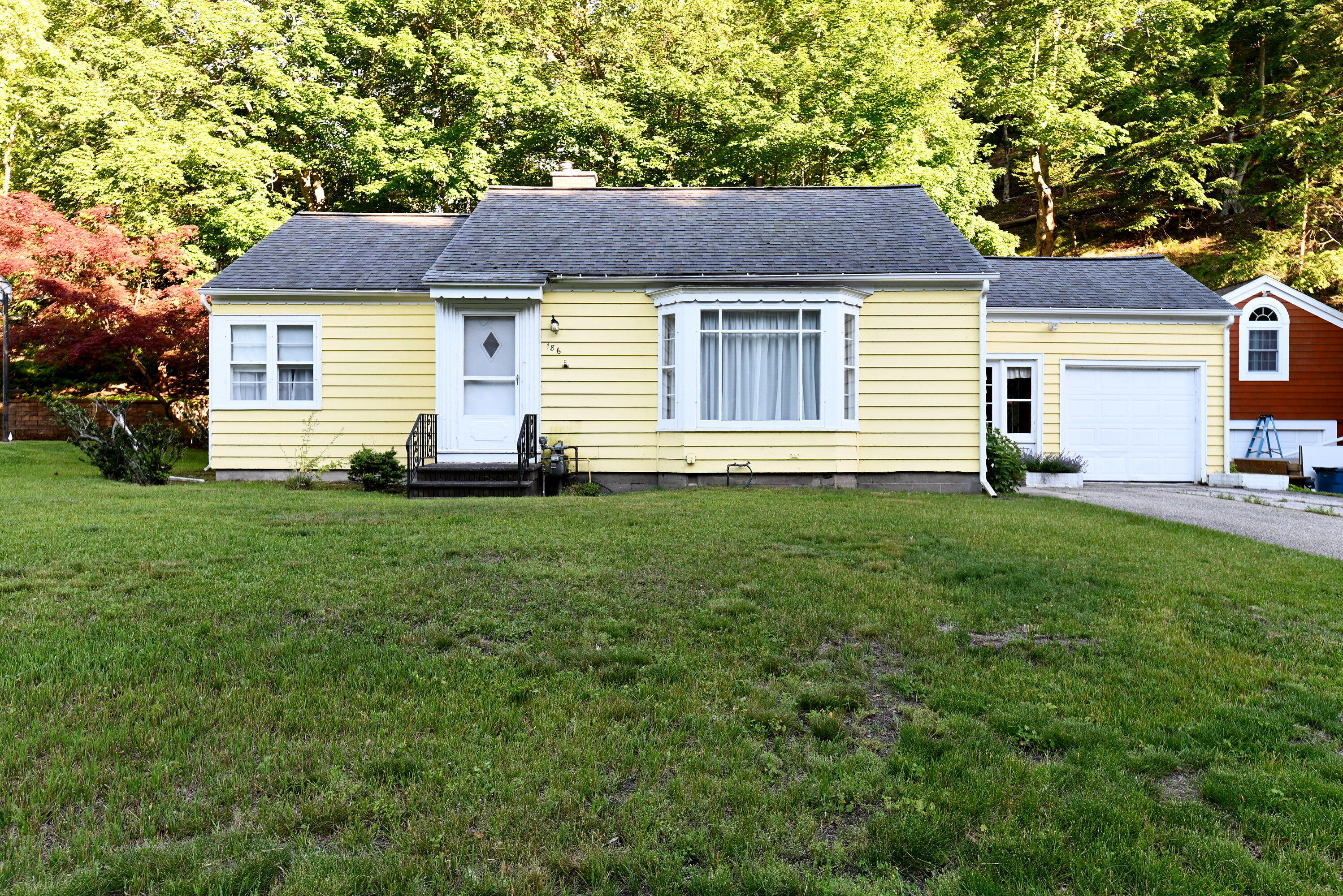 186 Grand Avenue Grand Haven MI 49417