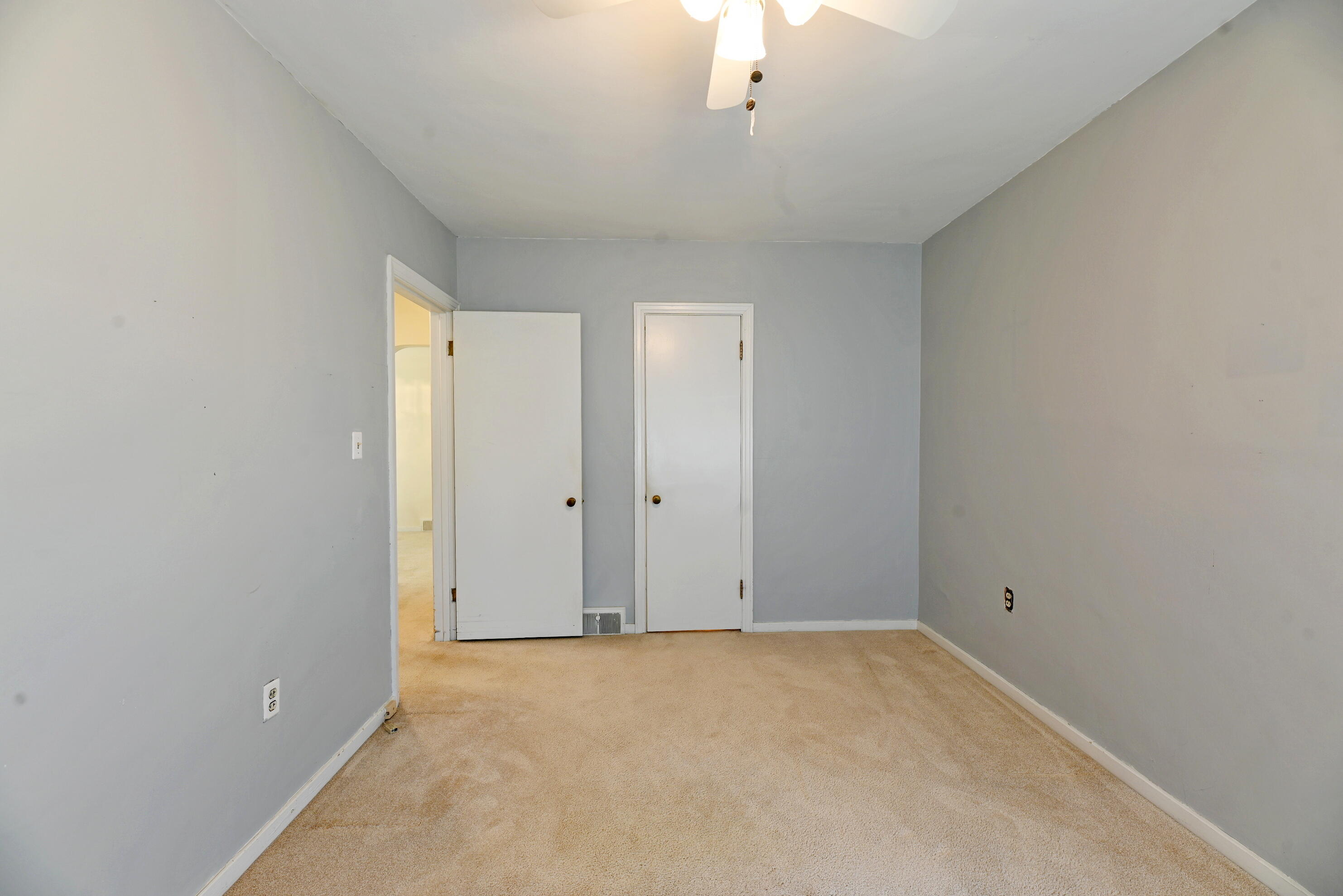 186 Grand Avenue Grand Haven MI 49417