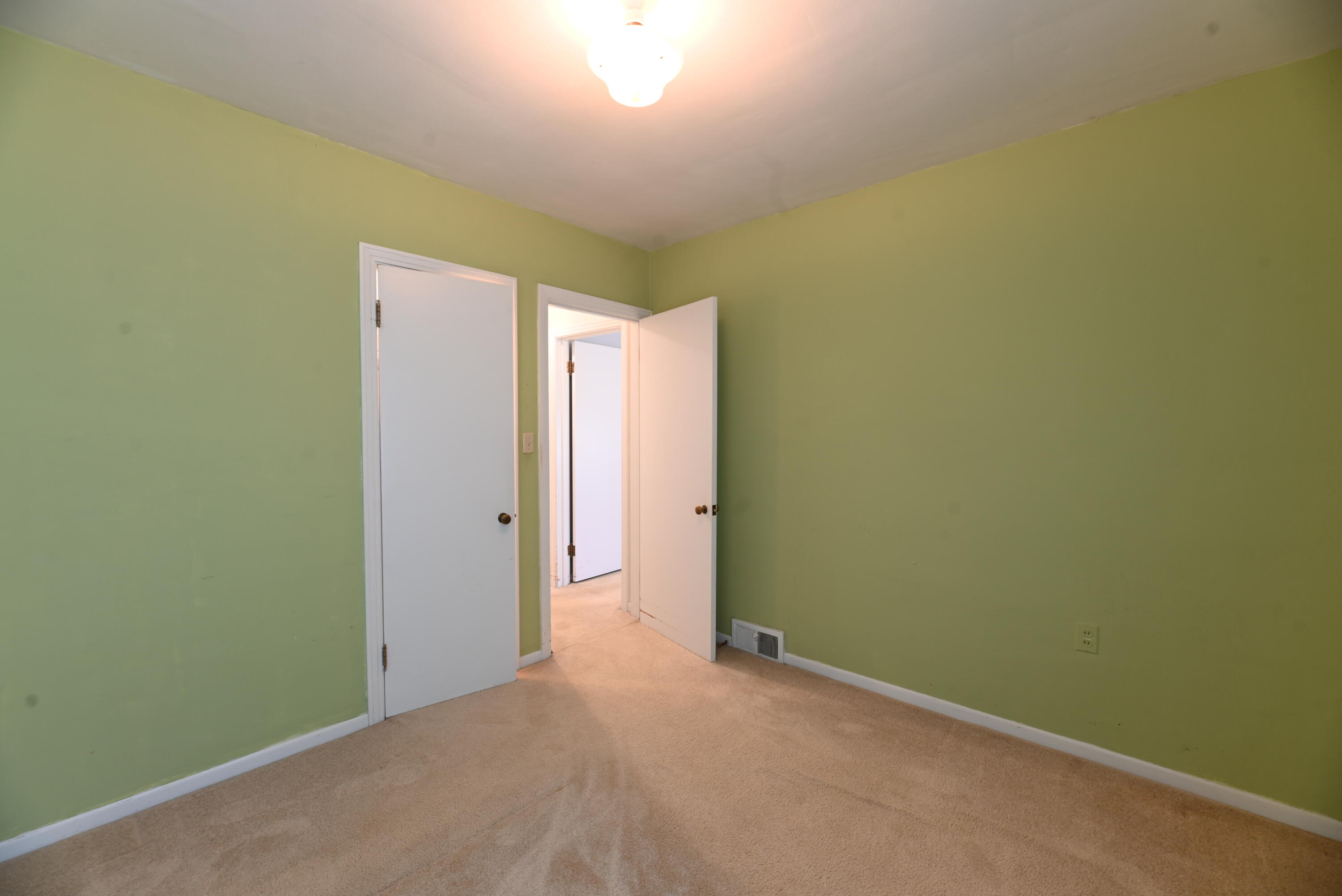 186 Grand Avenue Grand Haven MI 49417
