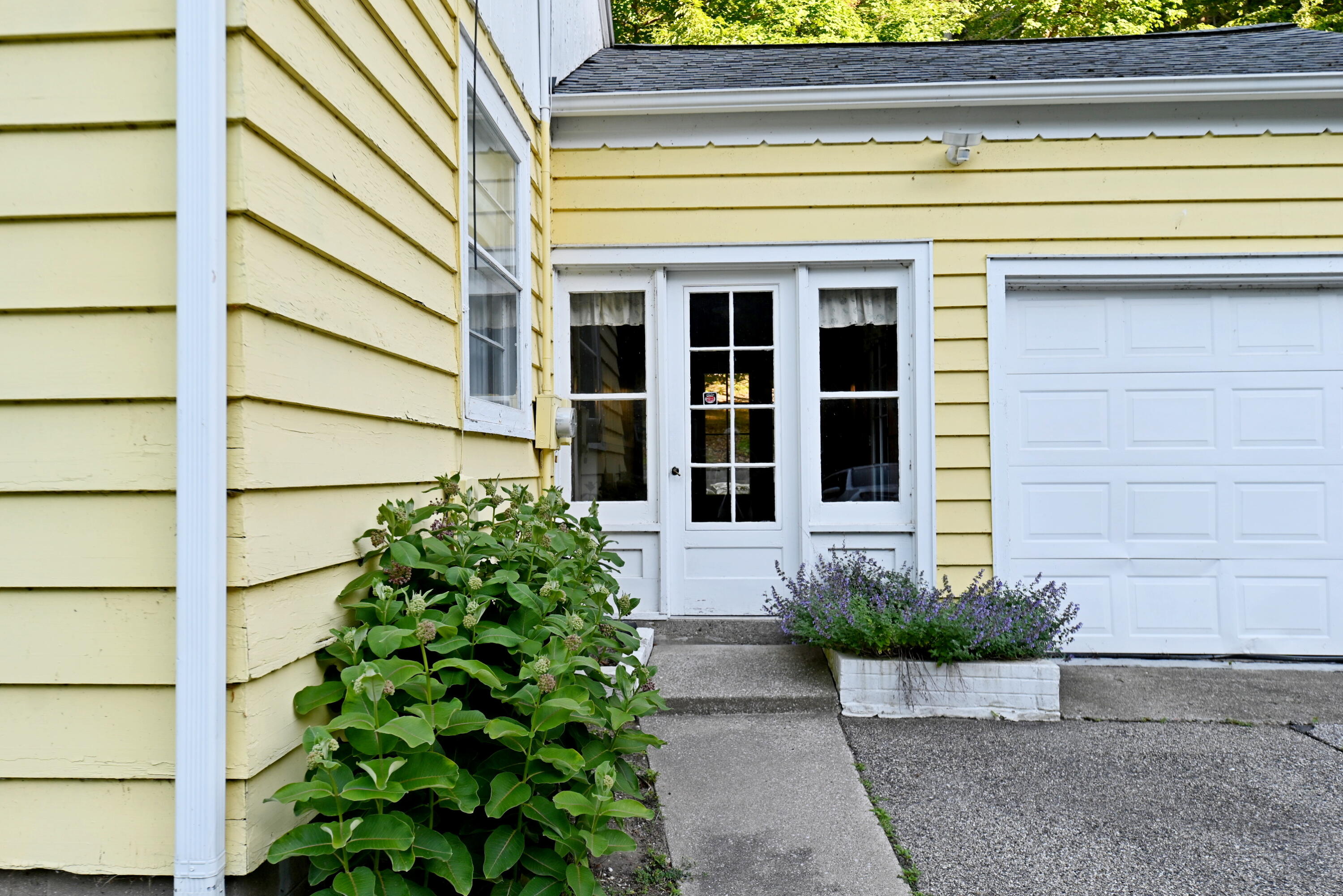 186 Grand Avenue Grand Haven MI 49417