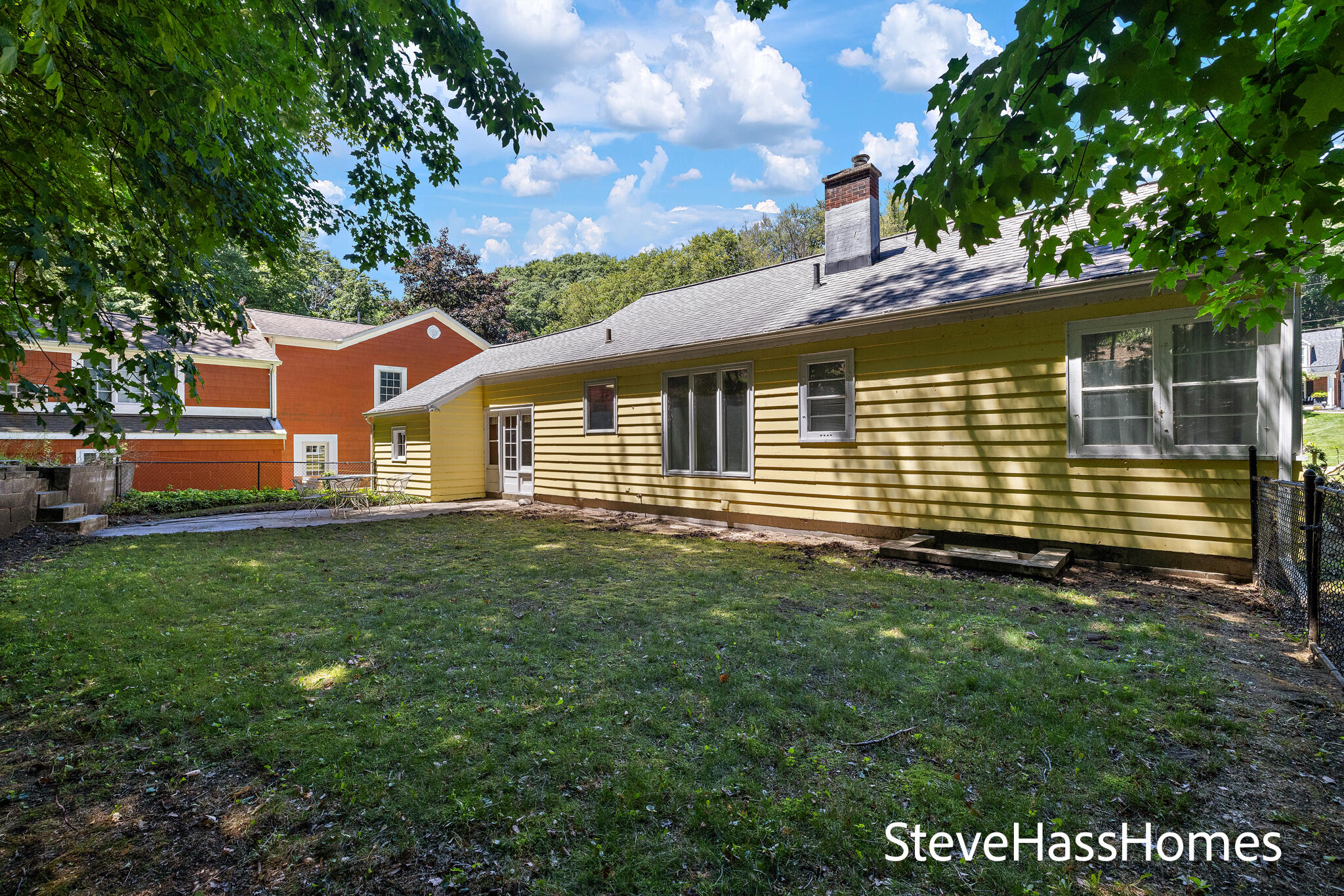 186 Grand Avenue Grand Haven MI 49417