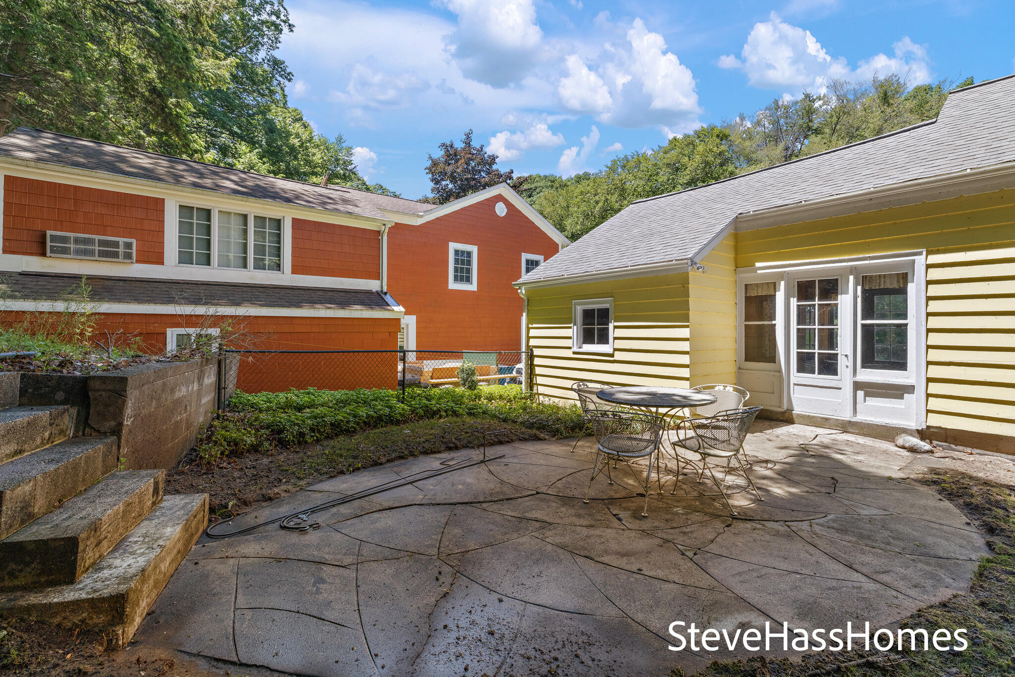 186 Grand Avenue Grand Haven MI 49417