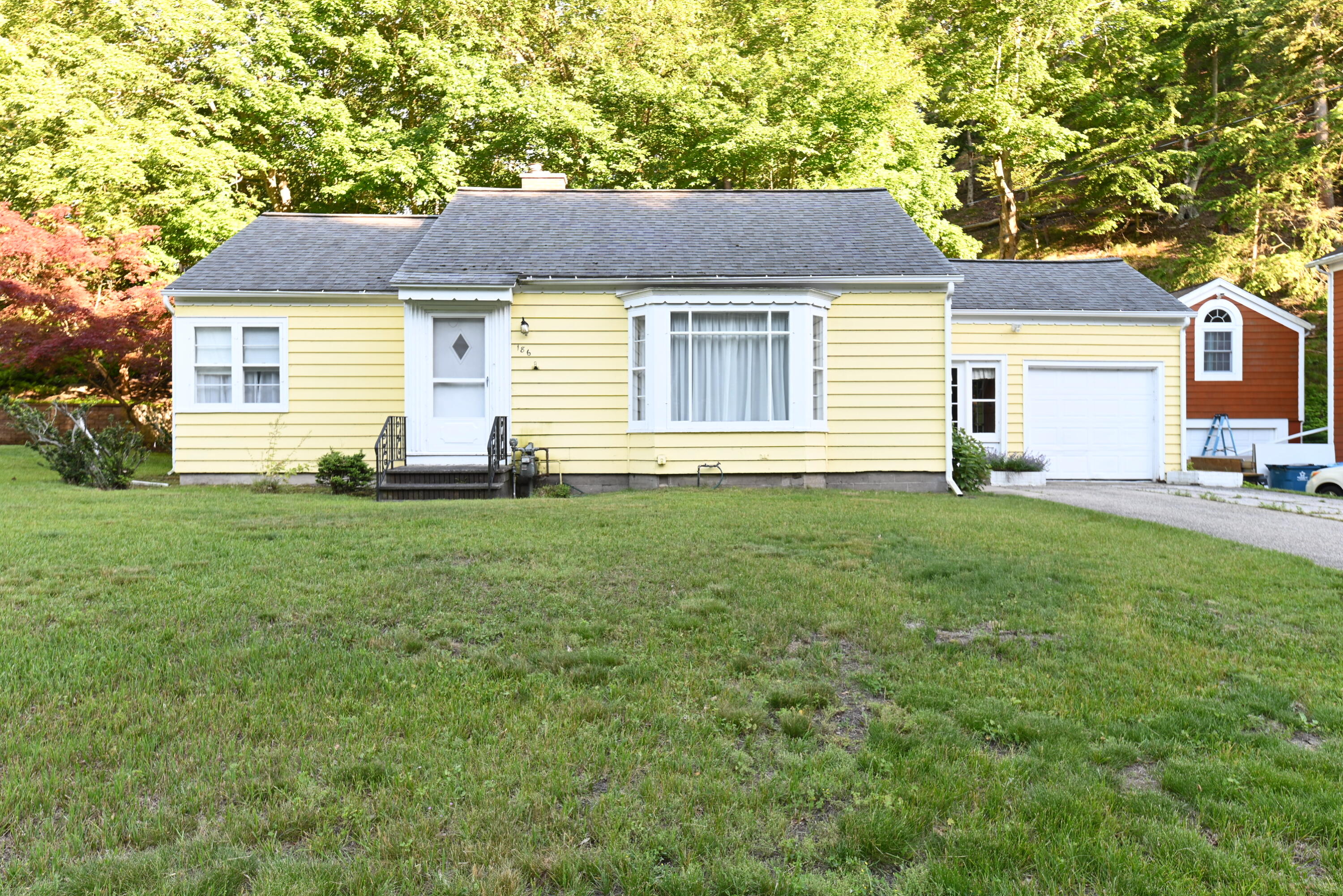186 Grand Avenue Grand Haven MI 49417