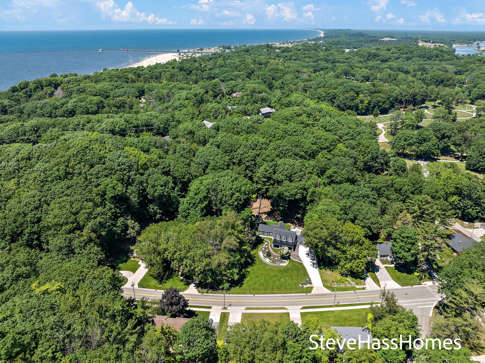 186 Grand Avenue Grand Haven MI 49417