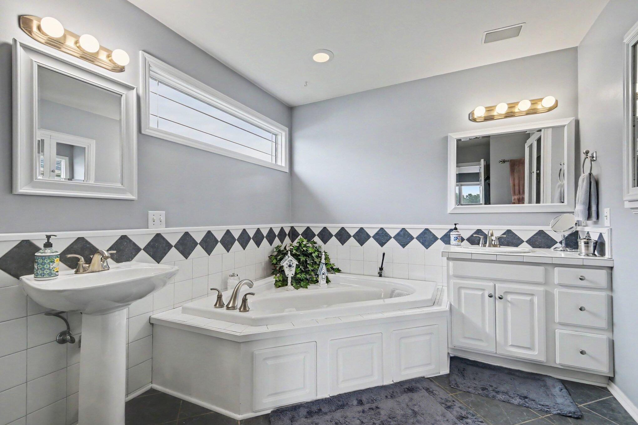 10633 Bridgewater Drive Zeeland MI 49464