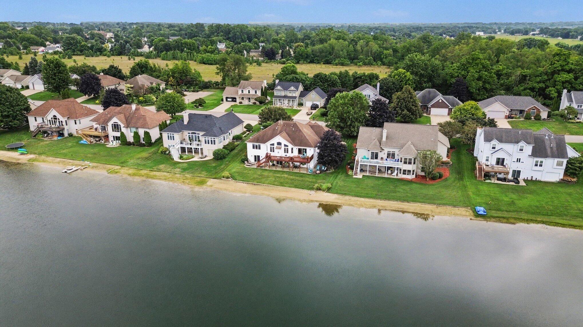 10633 Bridgewater Drive Zeeland MI 49464