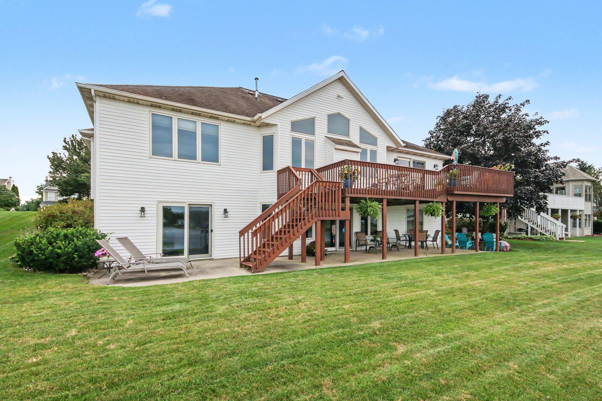 10633 Bridgewater Drive Zeeland MI 49464