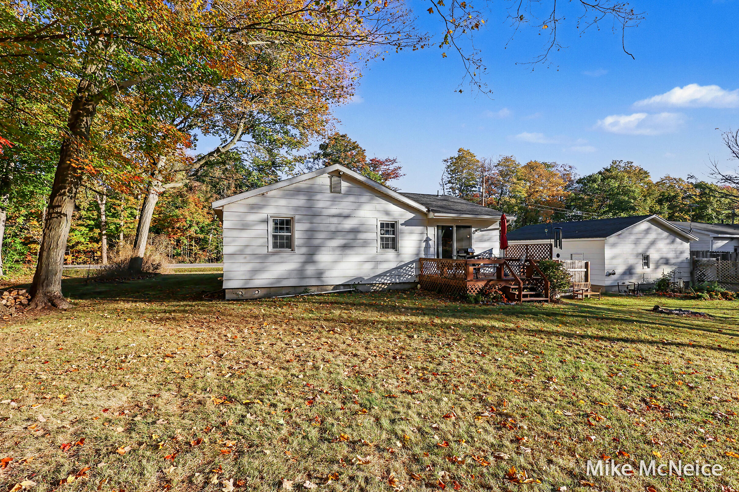 16182 Lincoln Street Grand Haven MI 49417