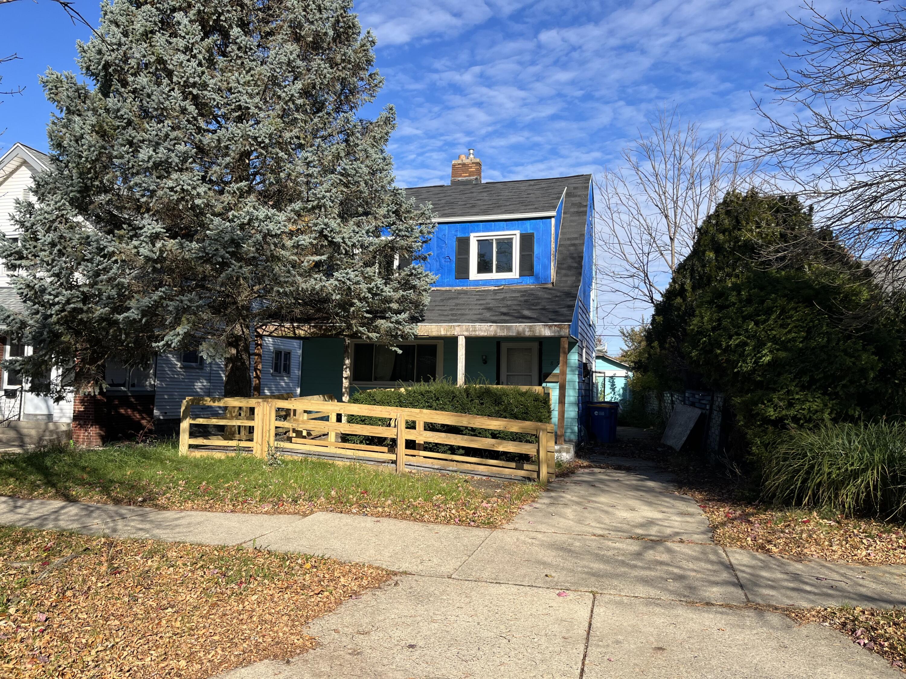 859 Lake Michigan Drive NW Grand Rapids MI 49504