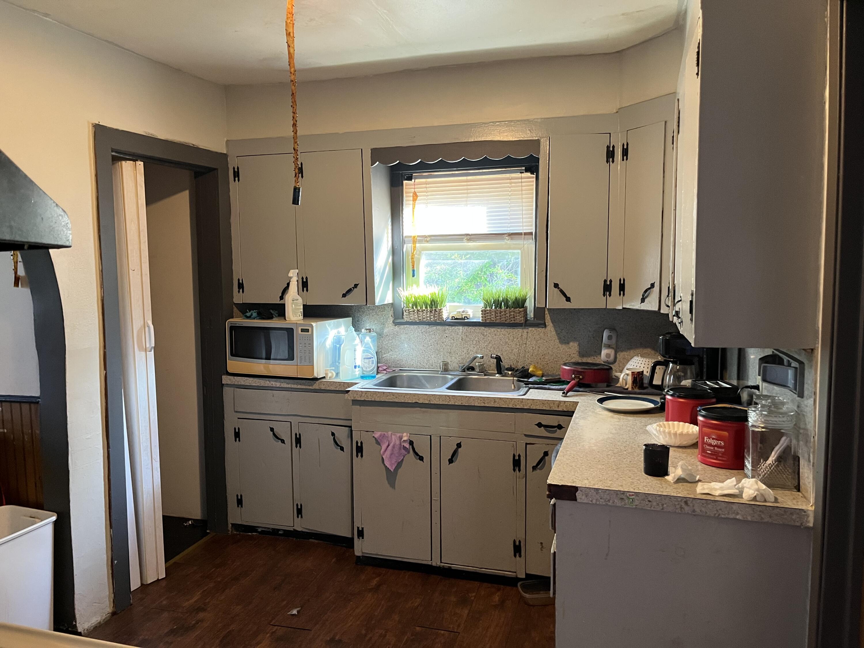 859 Lake Michigan Drive NW Grand Rapids MI 49504