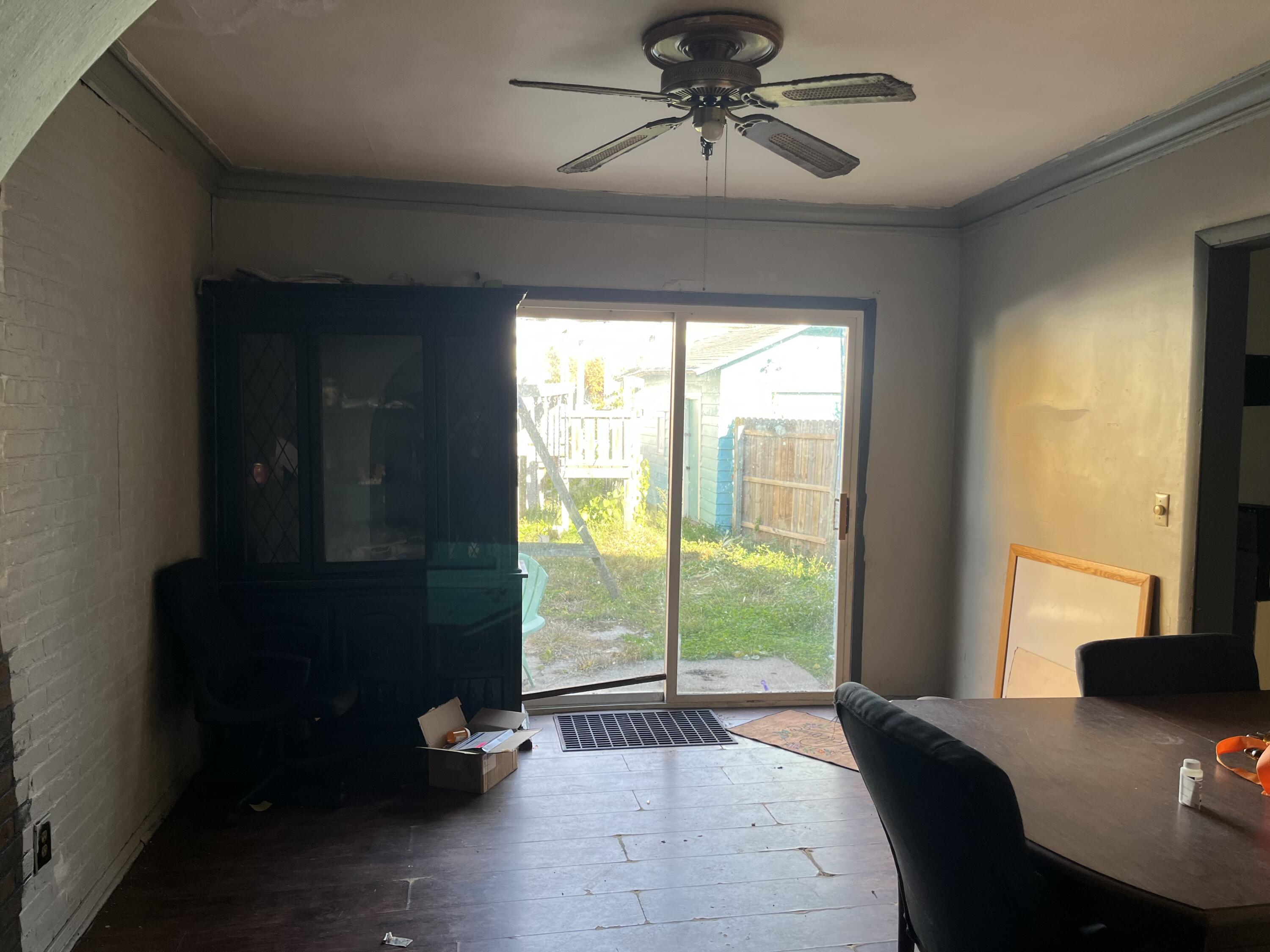859 Lake Michigan Drive NW Grand Rapids MI 49504