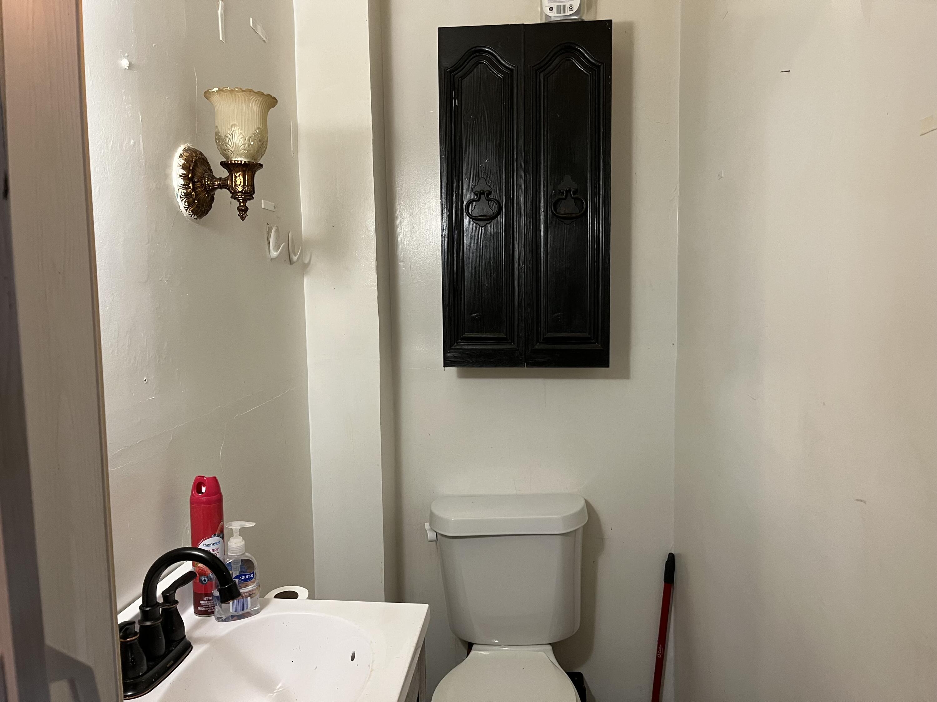 859 Lake Michigan Drive NW Grand Rapids MI 49504
