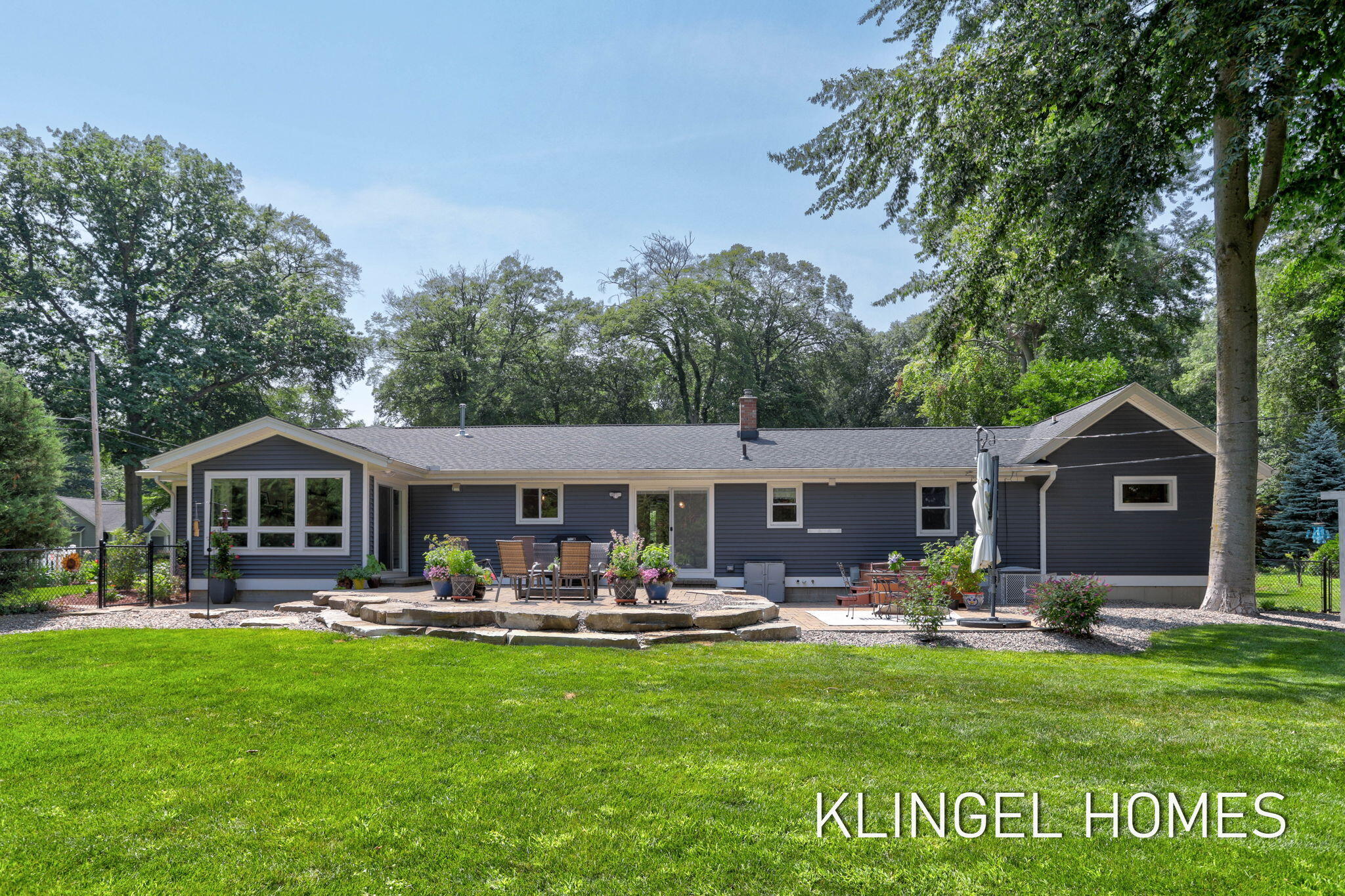 1371 Edgewood Drive Holland MI 49424