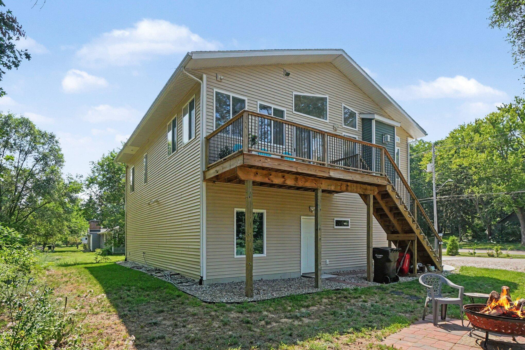 737 Ottawa Beach Road Holland MI 49424