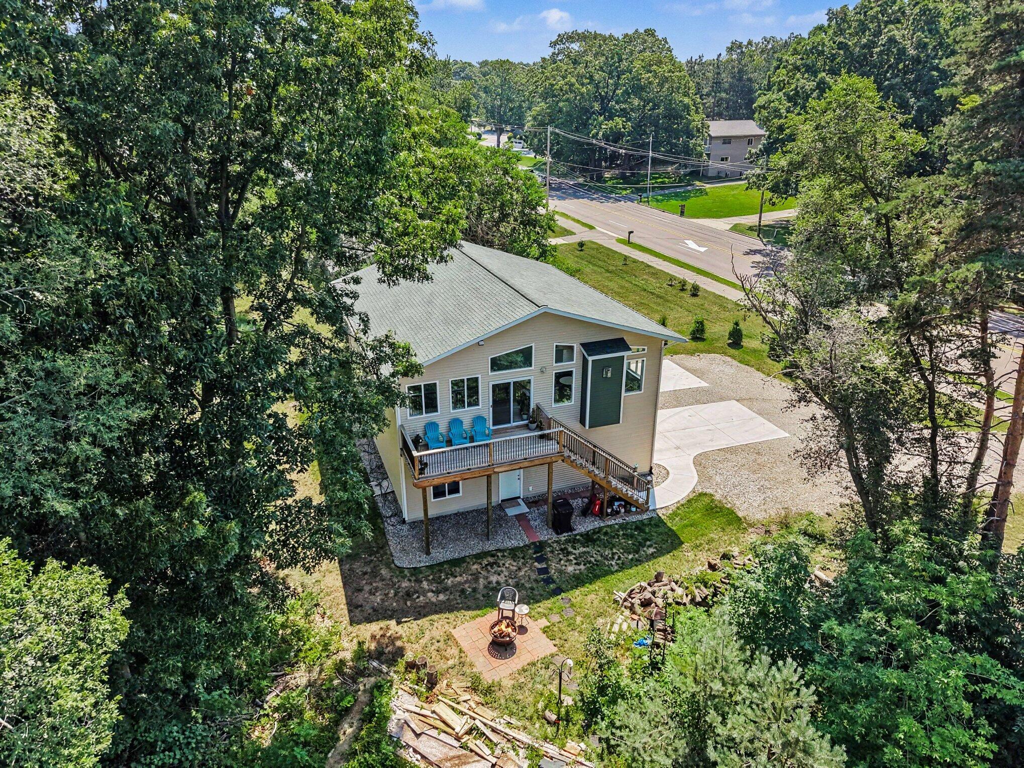 737 Ottawa Beach Road Holland MI 49424
