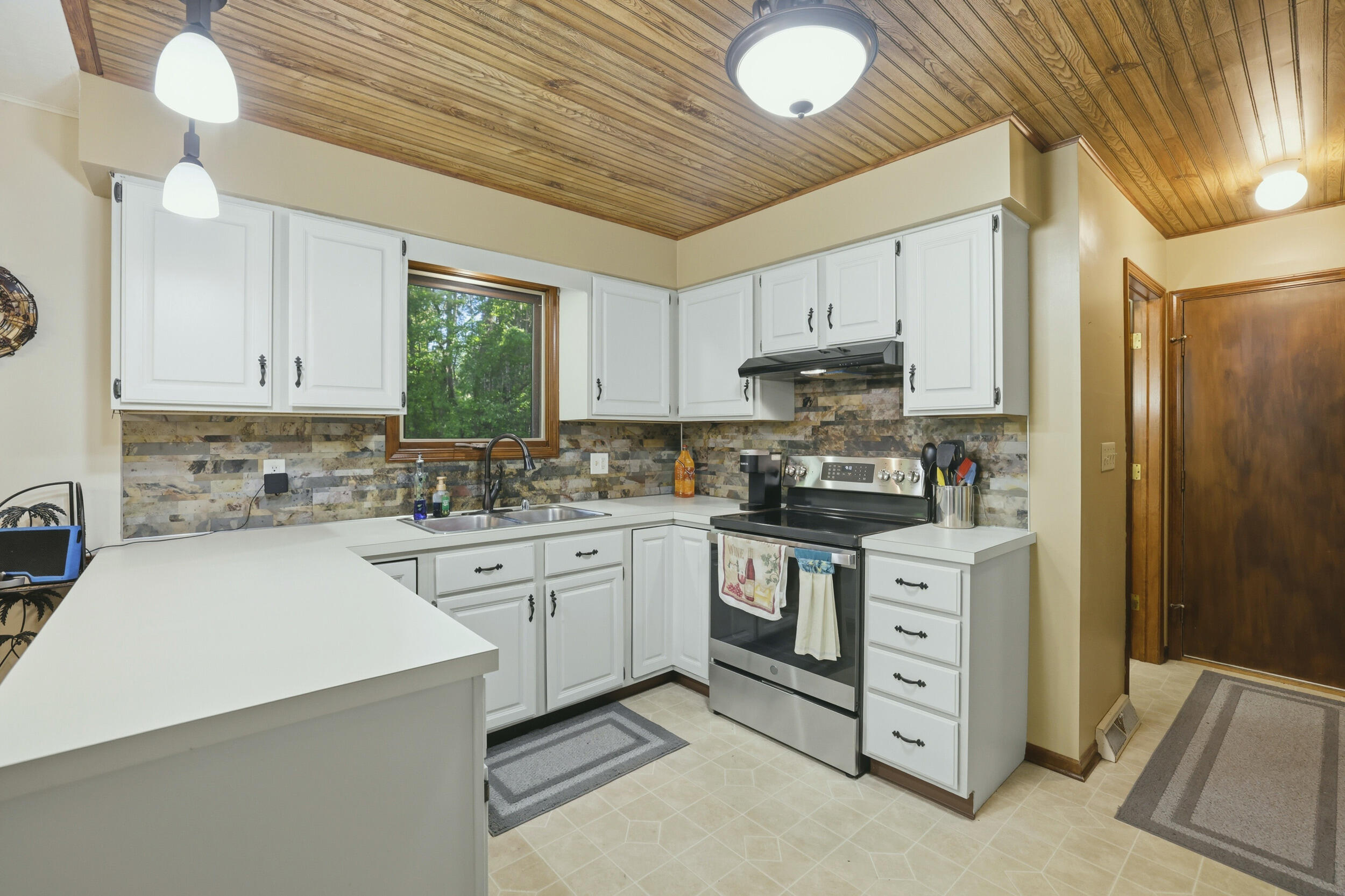 15915 Ryan Drive Holland MI 49424