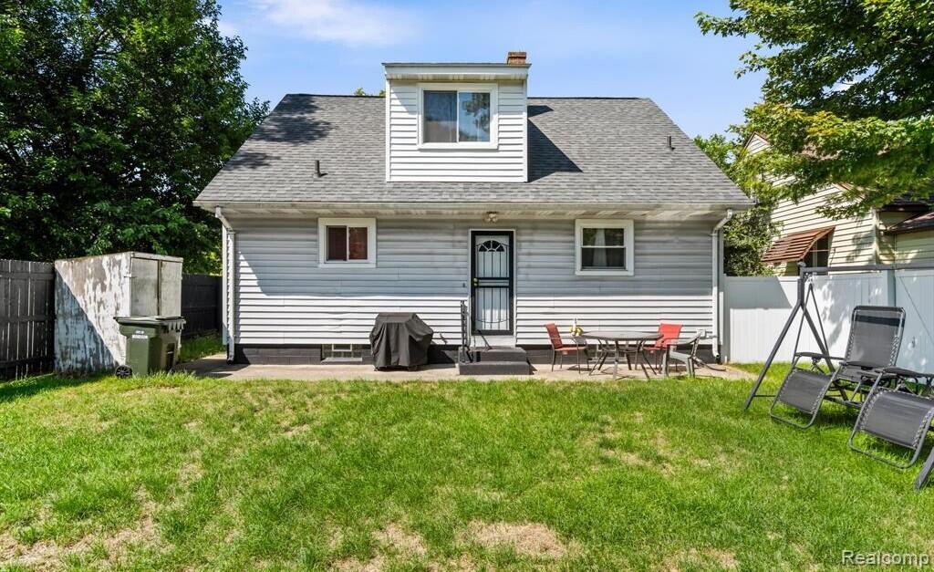 1768 Hudson Street Muskegon MI 49441